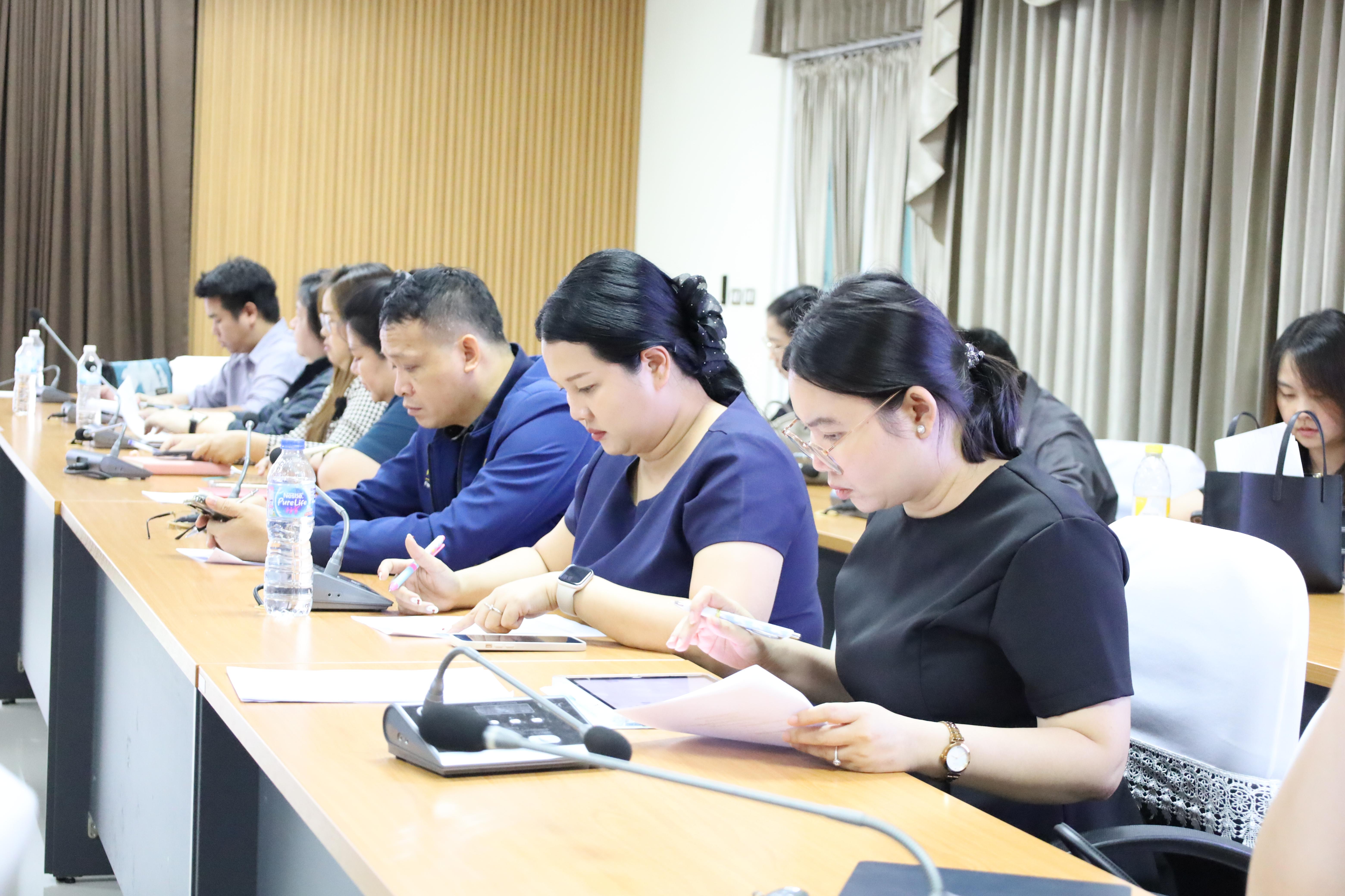 24. การประชุมการกรอกแผนการเรียน