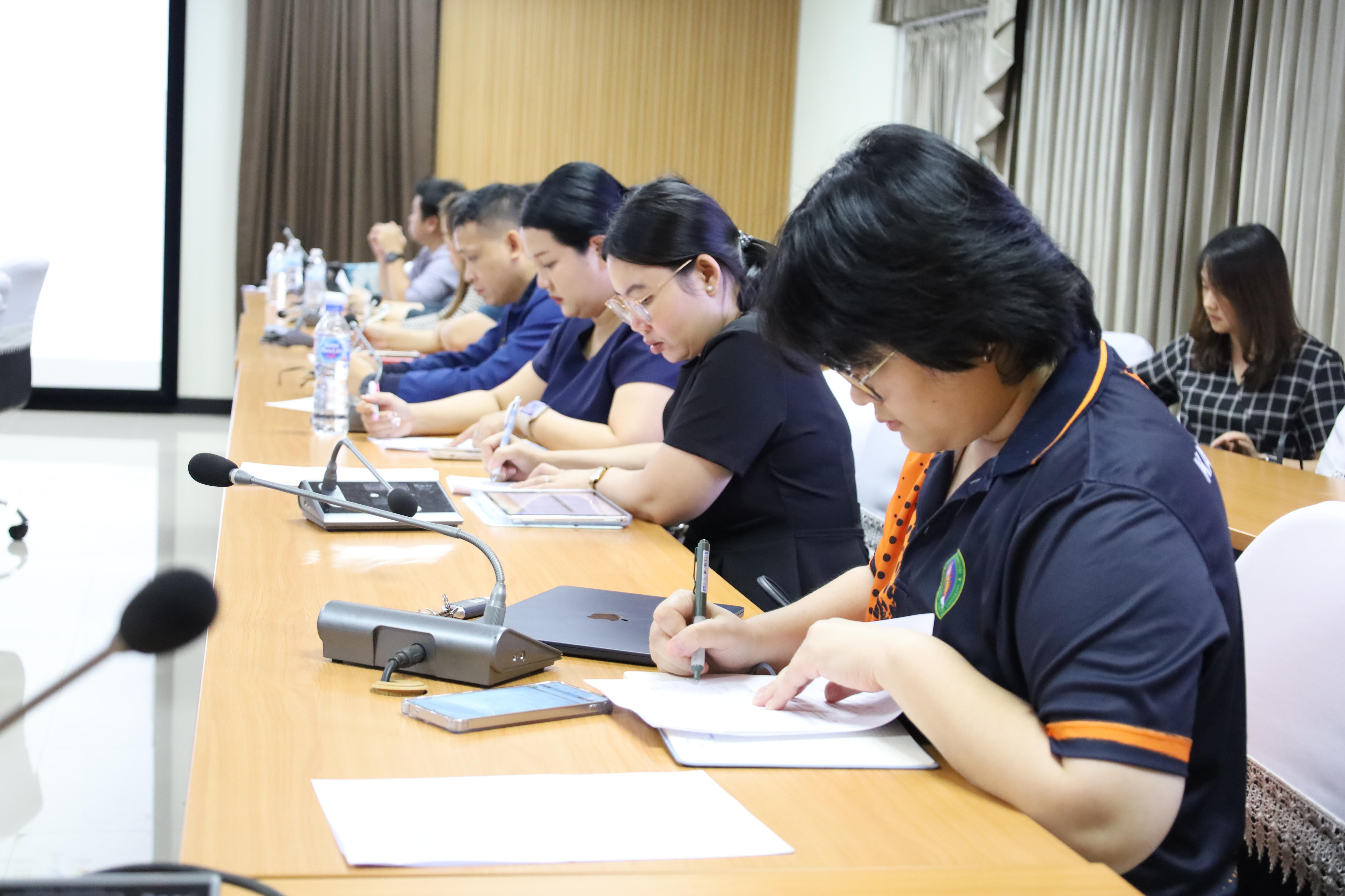 25. การประชุมการกรอกแผนการเรียน