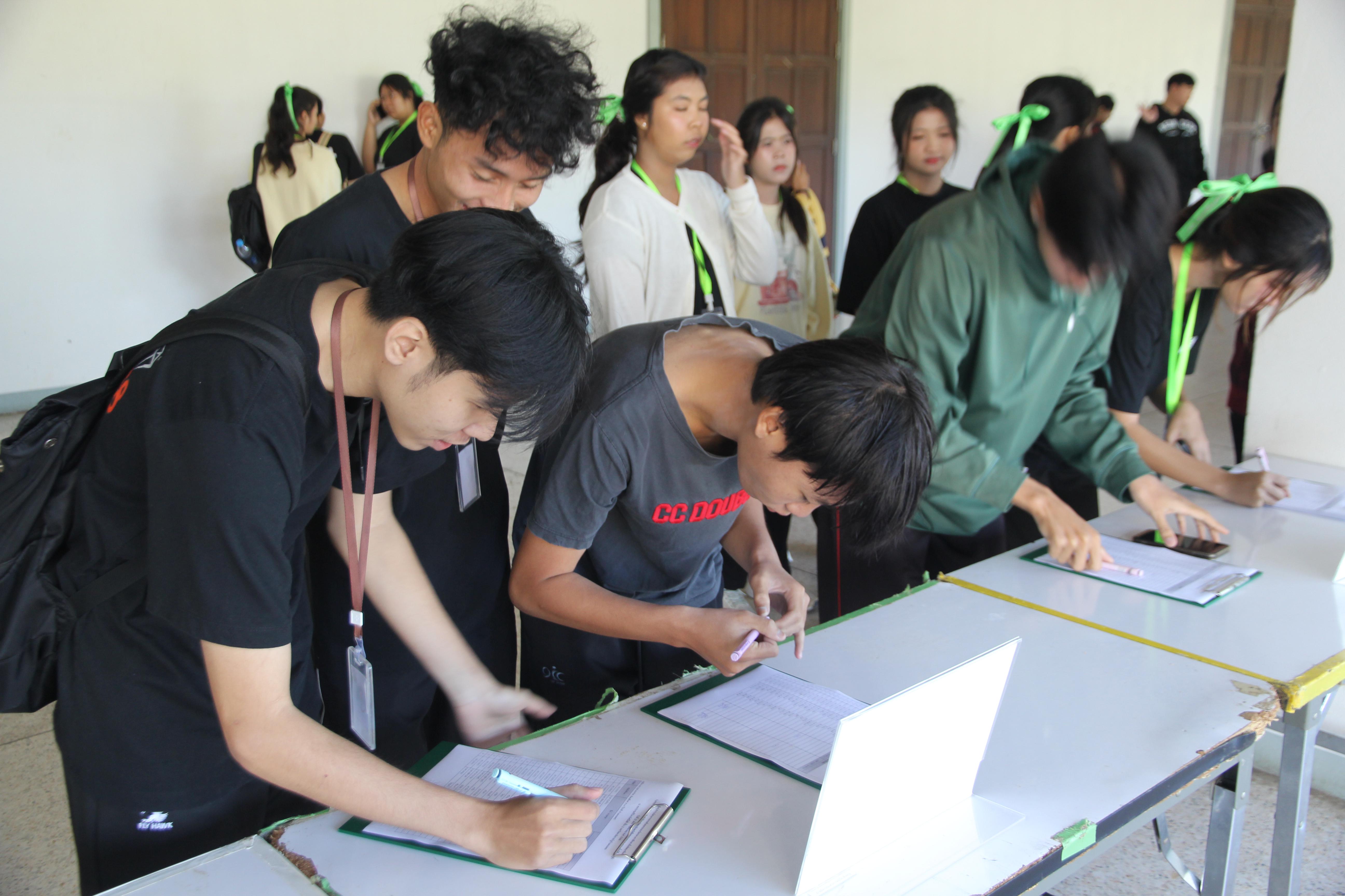 1. อบรมเชิงปฏิบัติการพัฒนาทักษะนักศึกษาตามมาตรฐานสมรรถนะ ชั้นปีที่ 1 "ครูดี"