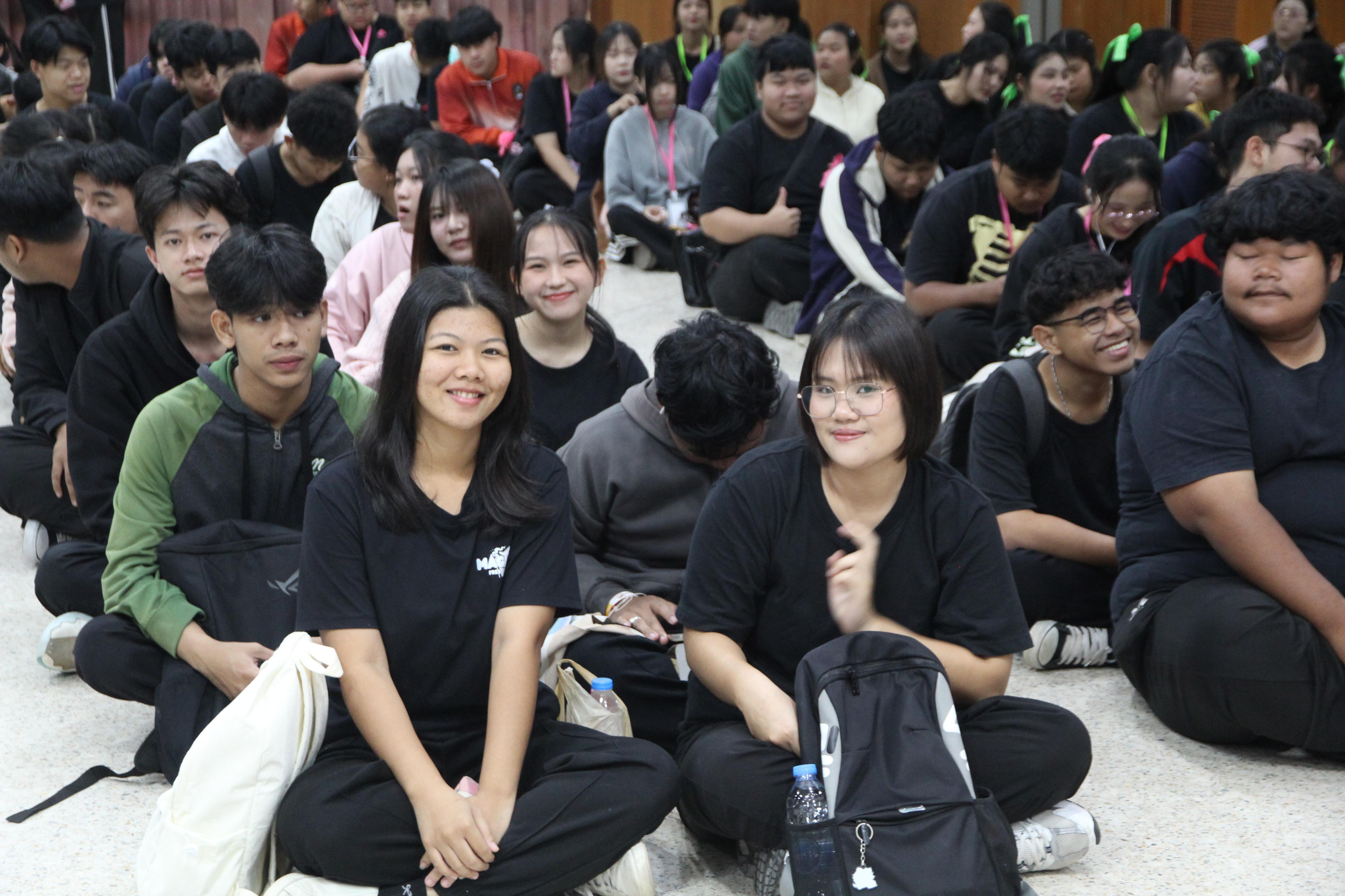 18. อบรมเชิงปฏิบัติการพัฒนาทักษะนักศึกษาตามมาตรฐานสมรรถนะ ชั้นปีที่ 1 "ครูดี"