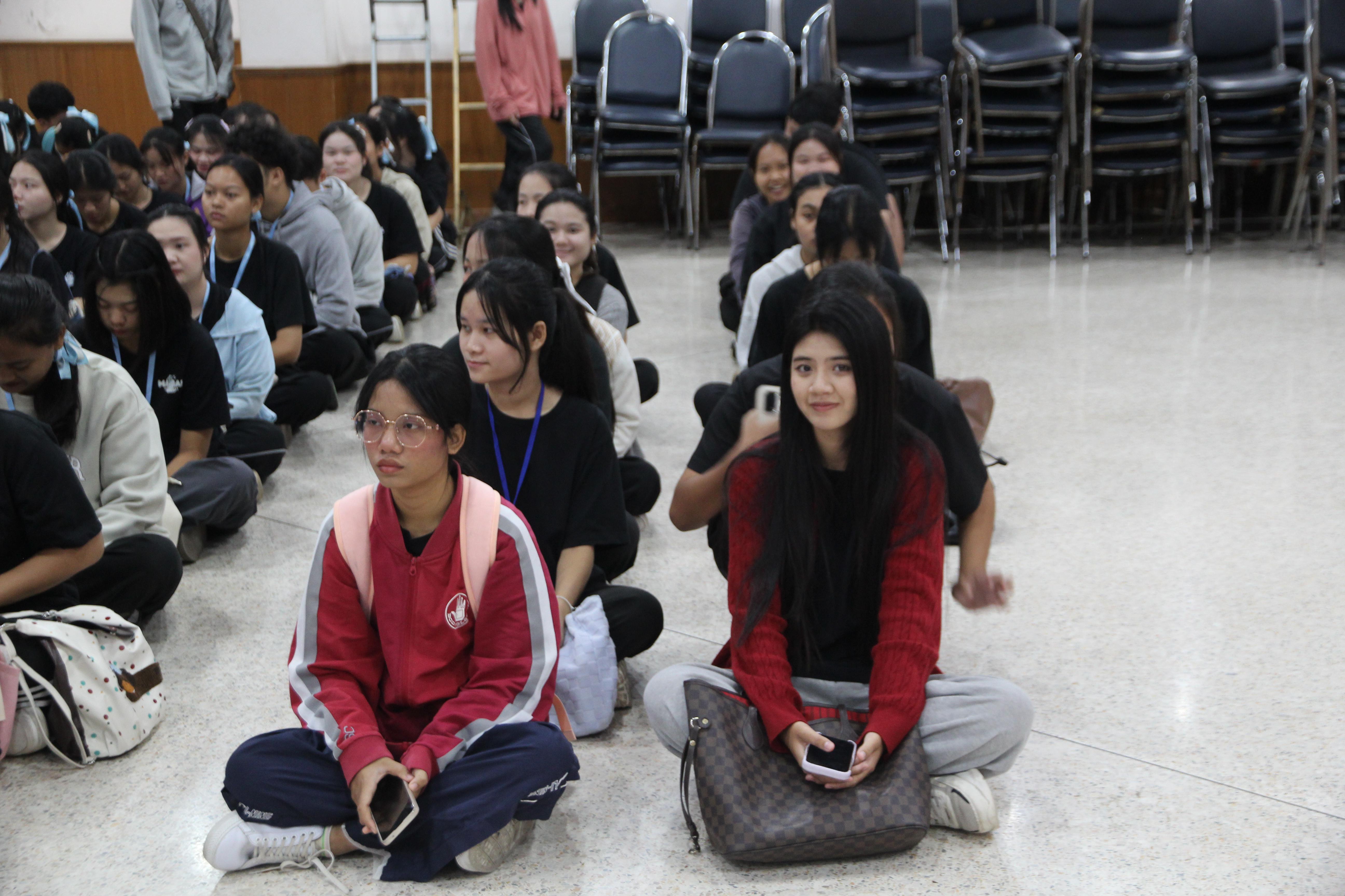 24. อบรมเชิงปฏิบัติการพัฒนาทักษะนักศึกษาตามมาตรฐานสมรรถนะ ชั้นปีที่ 1 "ครูดี"