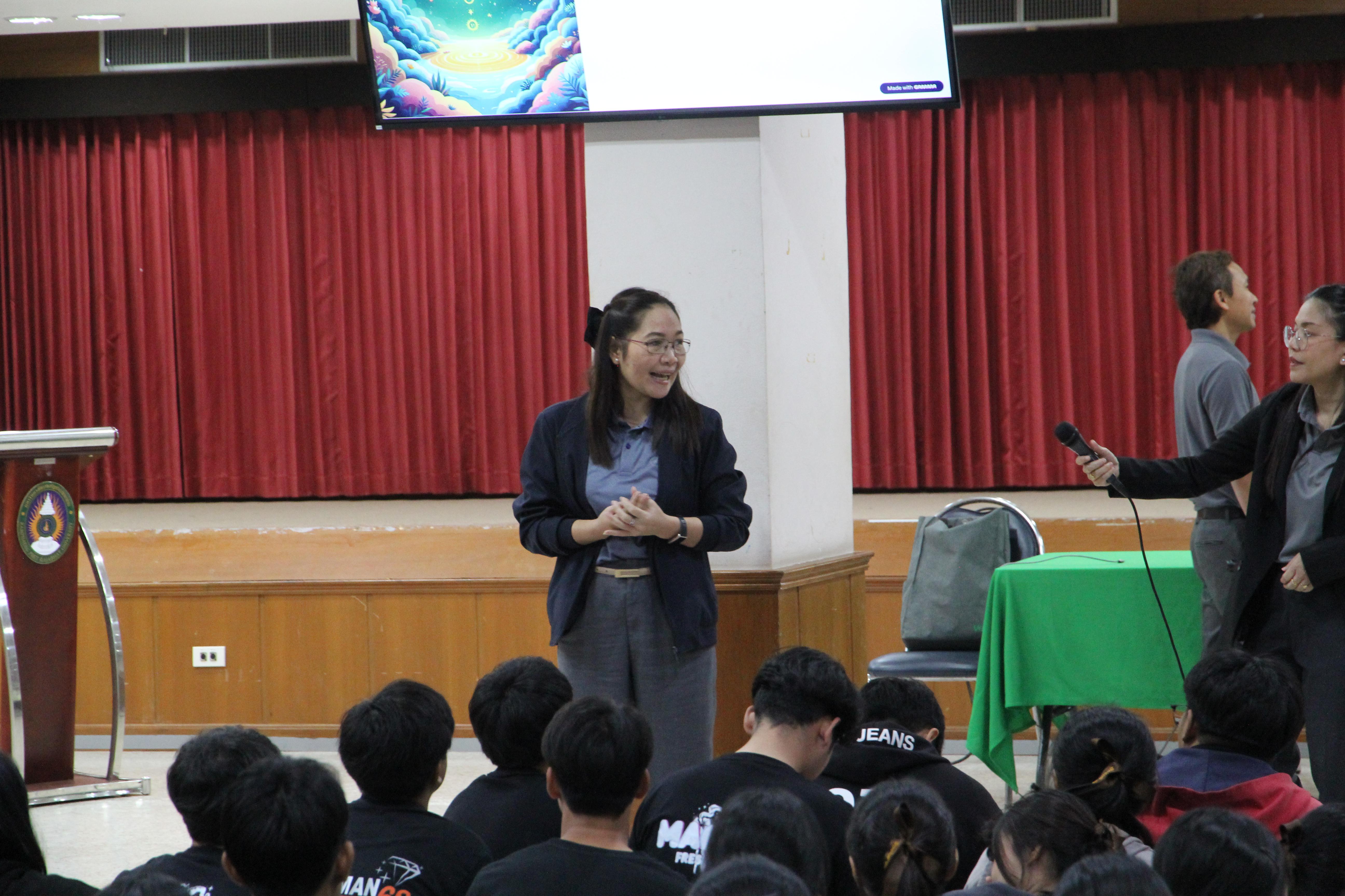 36. อบรมเชิงปฏิบัติการพัฒนาทักษะนักศึกษาตามมาตรฐานสมรรถนะ ชั้นปีที่ 1 "ครูดี"