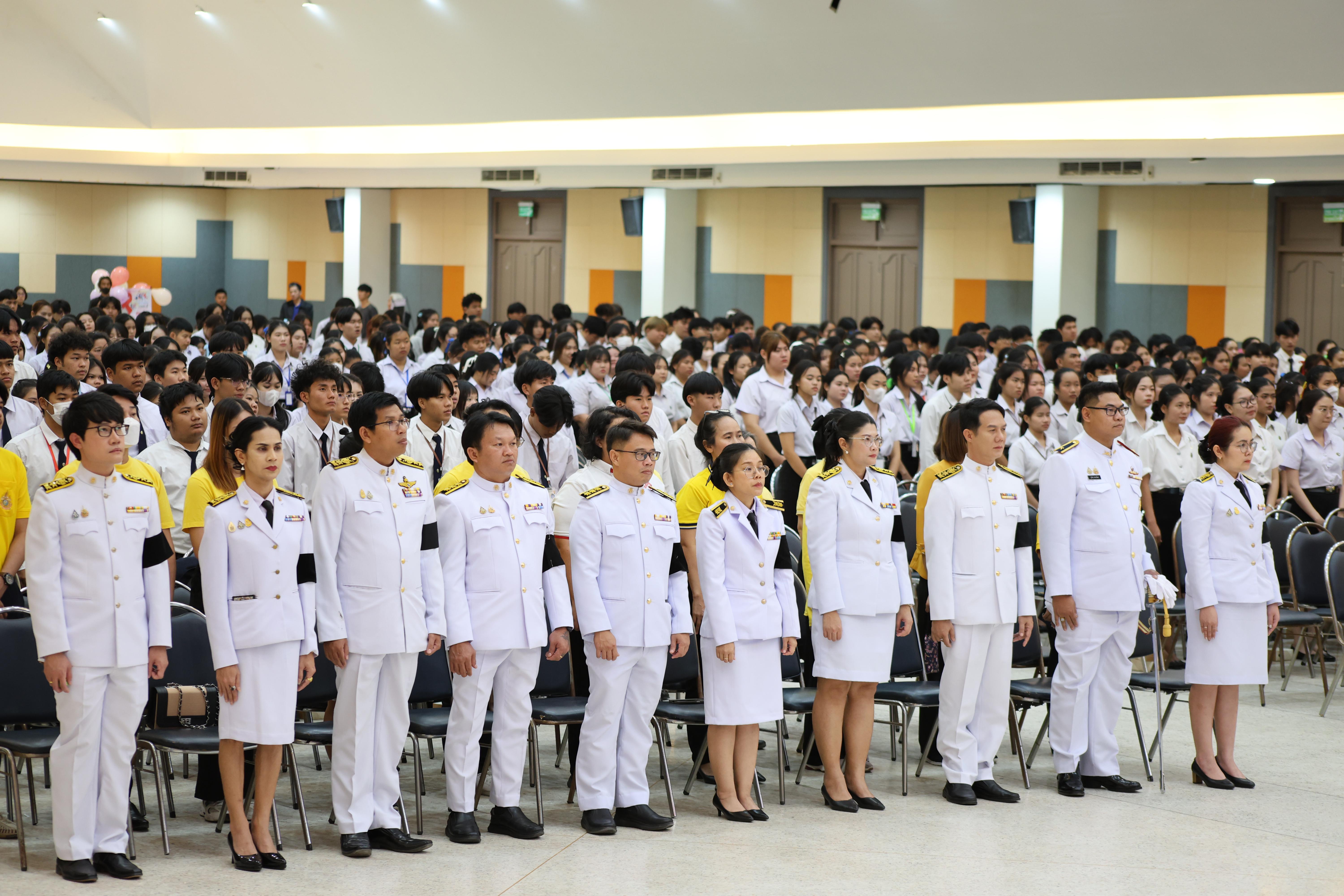 5. พิธีวางพานพุ่มถวายราชสักการะและพิธีน้อมรำลึก เนื่องในวันคล้ายวันพระบรมราชสมภพพระบาทสมเด็จพระบรมชนกาธิเบศรฯ