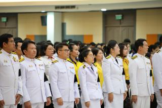 2. พิธีวางพานพุ่มถวายราชสักการะและพิธีน้อมรำลึก เนื่องในวันคล้ายวันพระบรมราชสมภพพระบาทสมเด็จพระบรมชนกาธิเบศรฯ