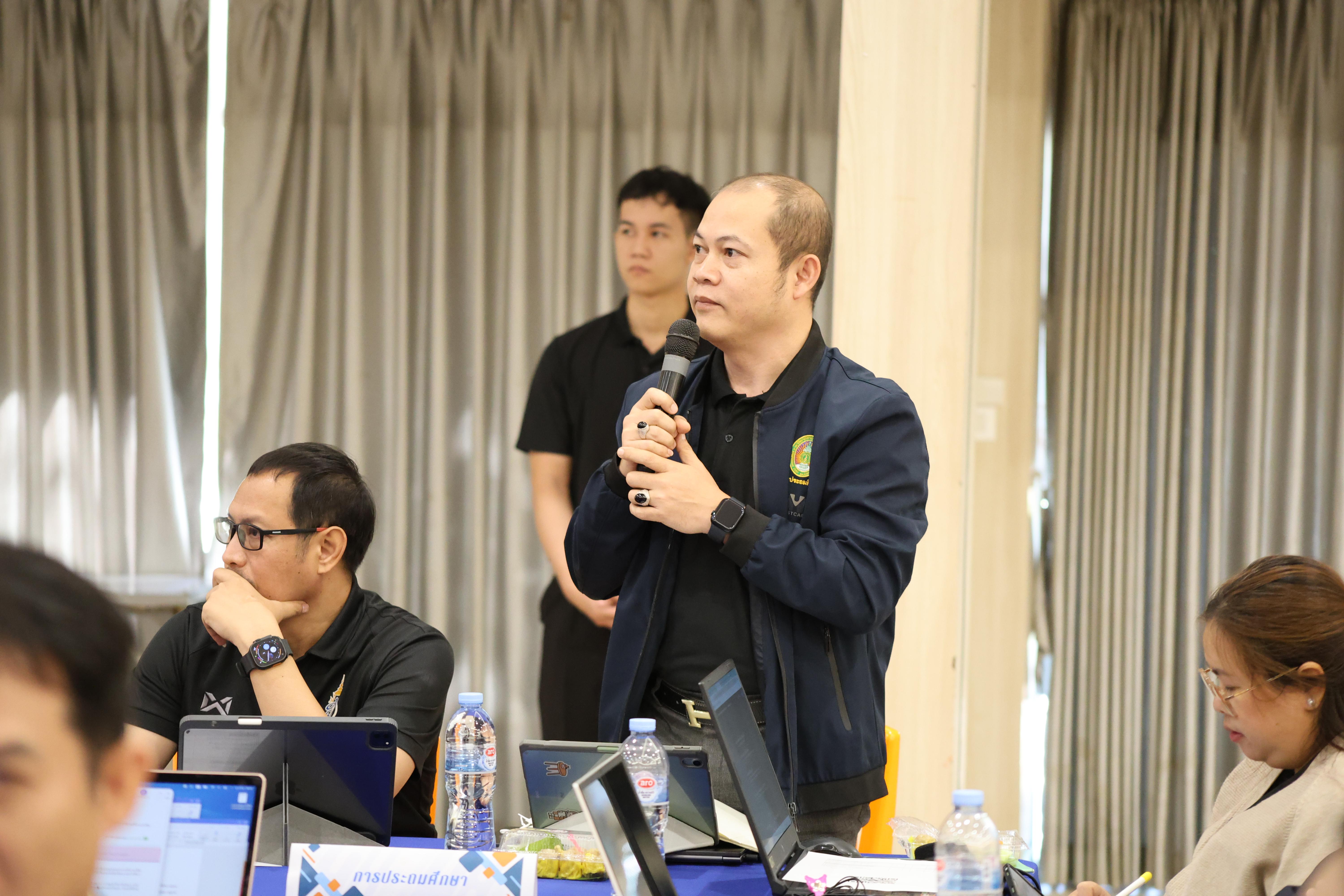 10. โครงการอบรมเชิงปฏิบัติการการพัฒนาคุณภาพอาจารย์