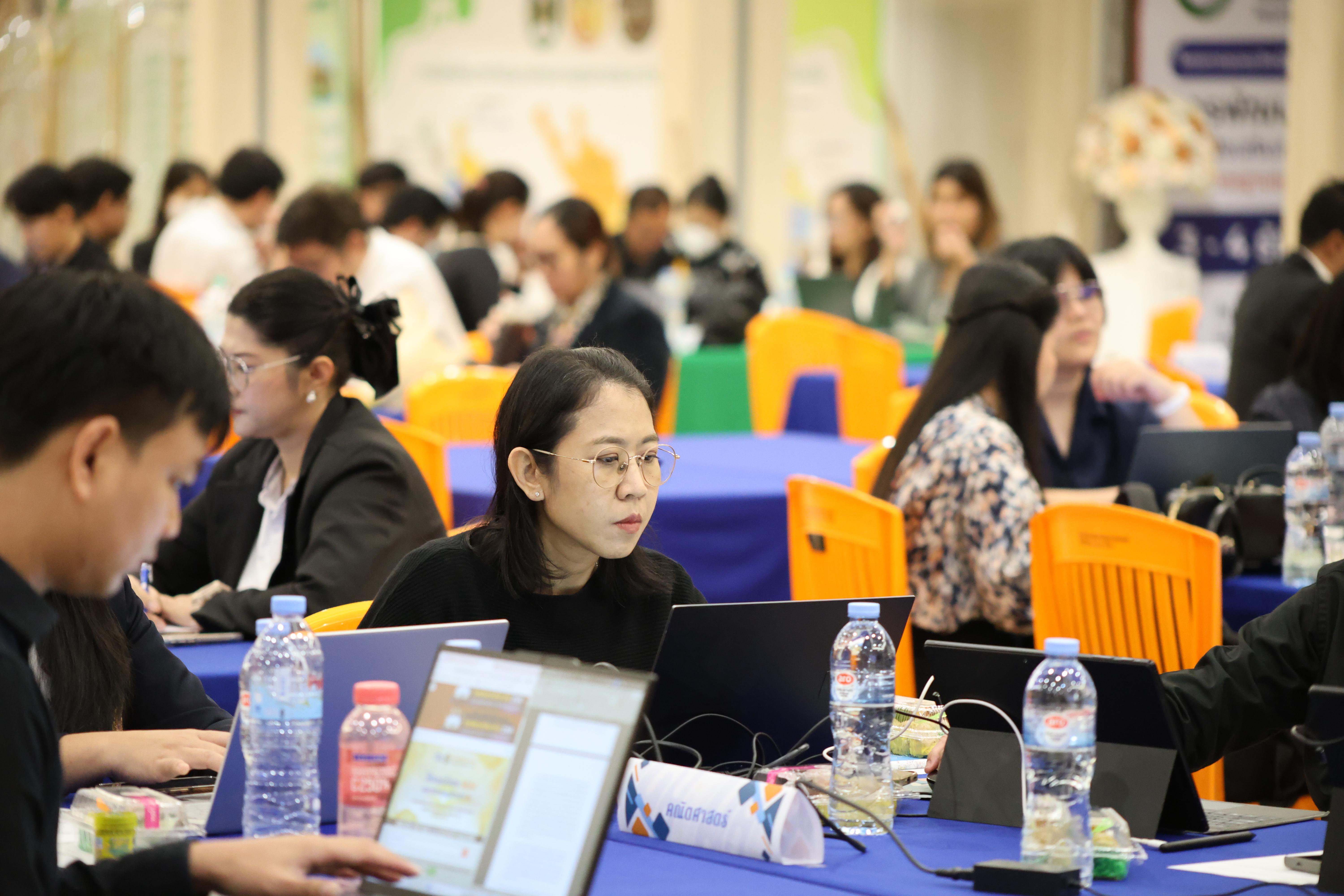 25. โครงการอบรมเชิงปฏิบัติการการพัฒนาคุณภาพอาจารย์