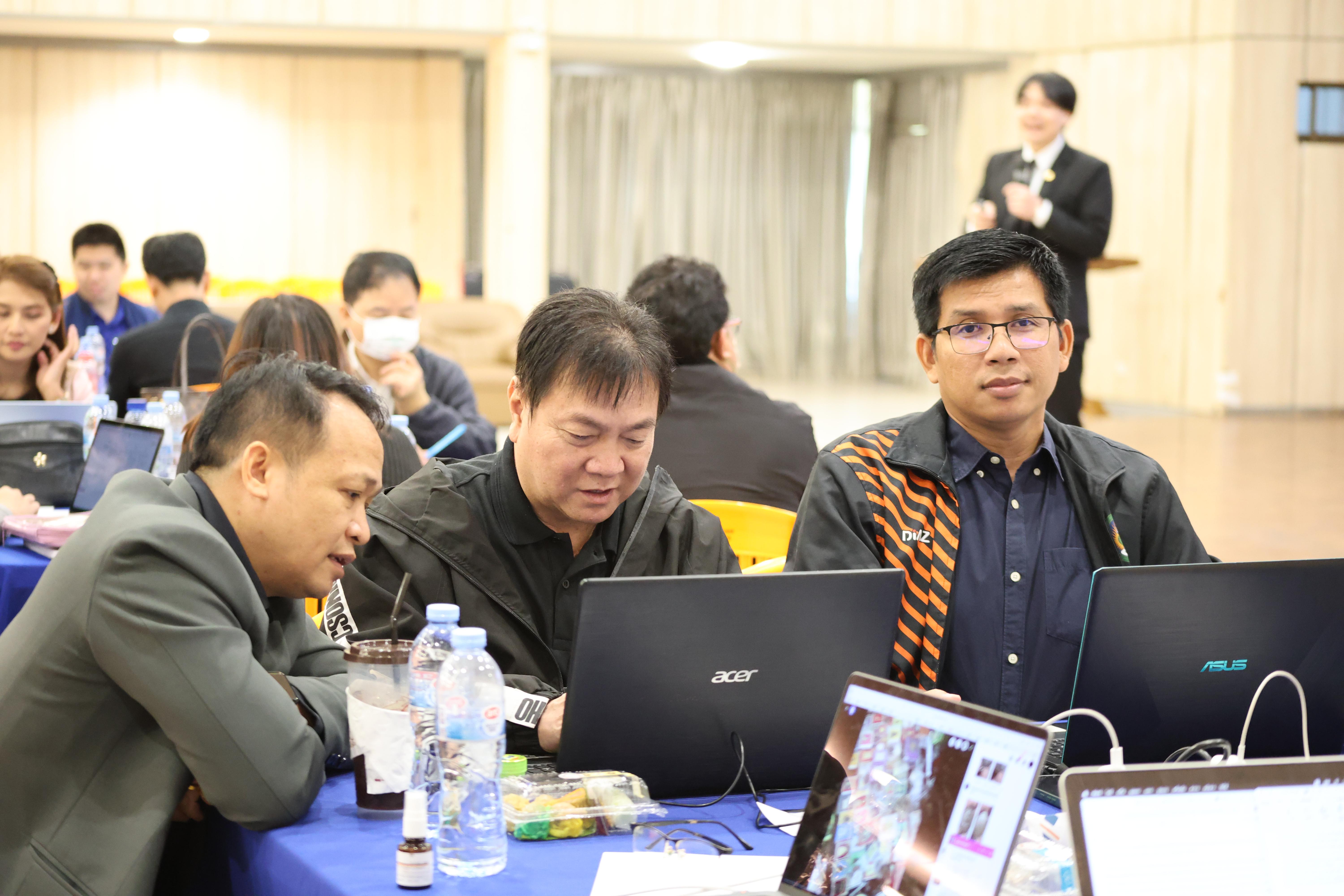 39. โครงการอบรมเชิงปฏิบัติการการพัฒนาคุณภาพอาจารย์