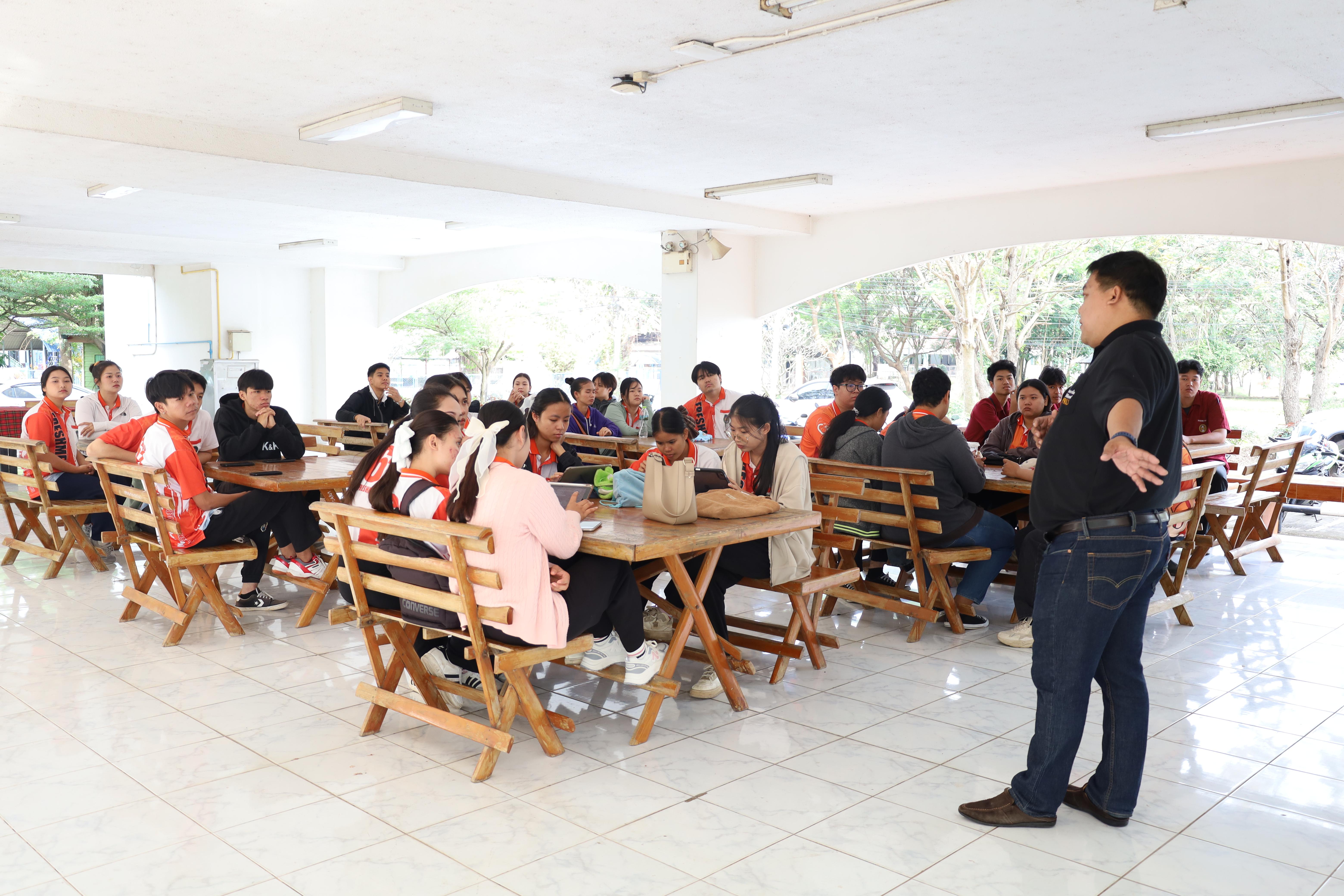 3. การมอบโรงเรือนปลูกพืชไร้ดิน