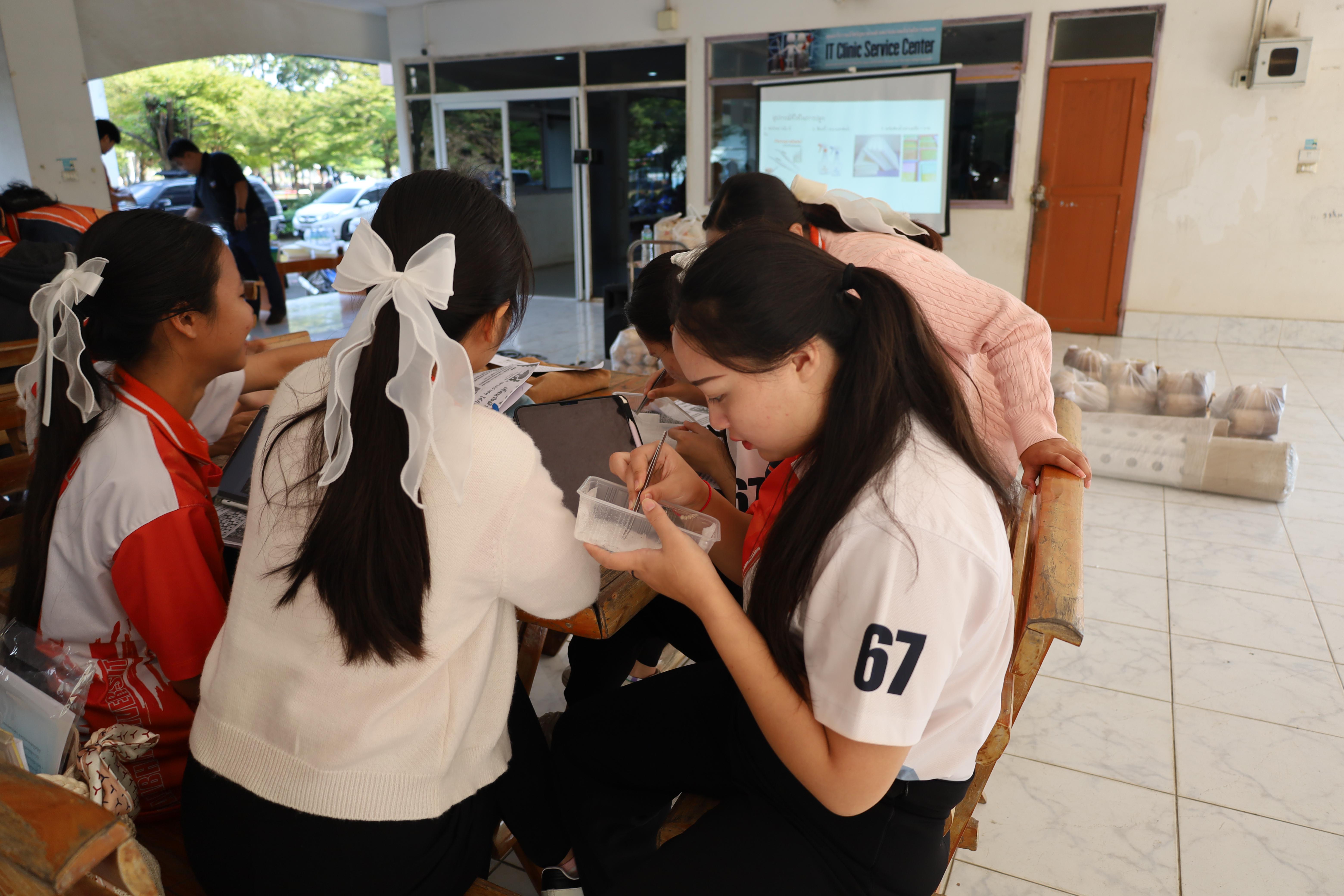 28. การมอบโรงเรือนปลูกพืชไร้ดิน