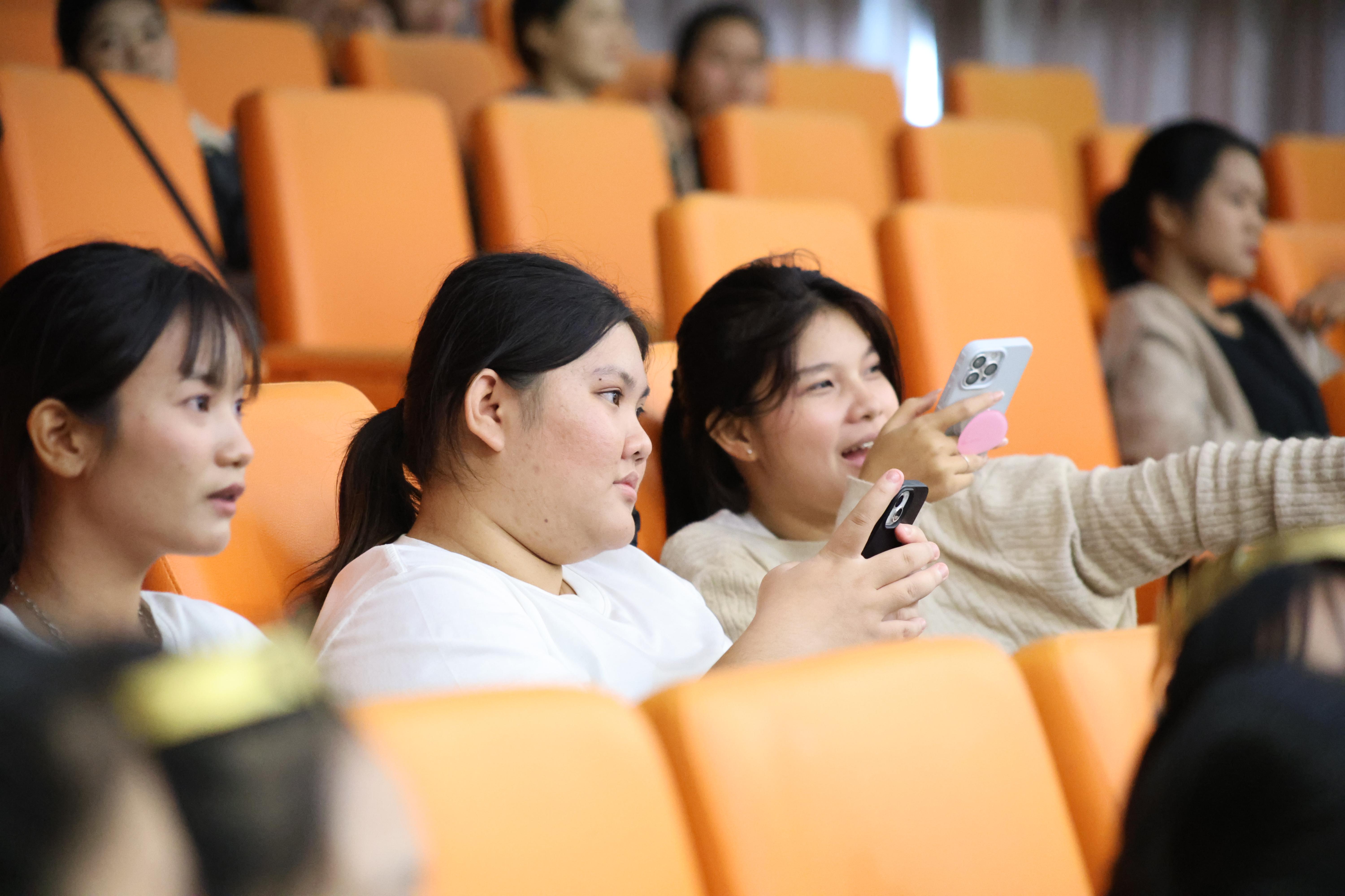 77. Christmas Party 2025