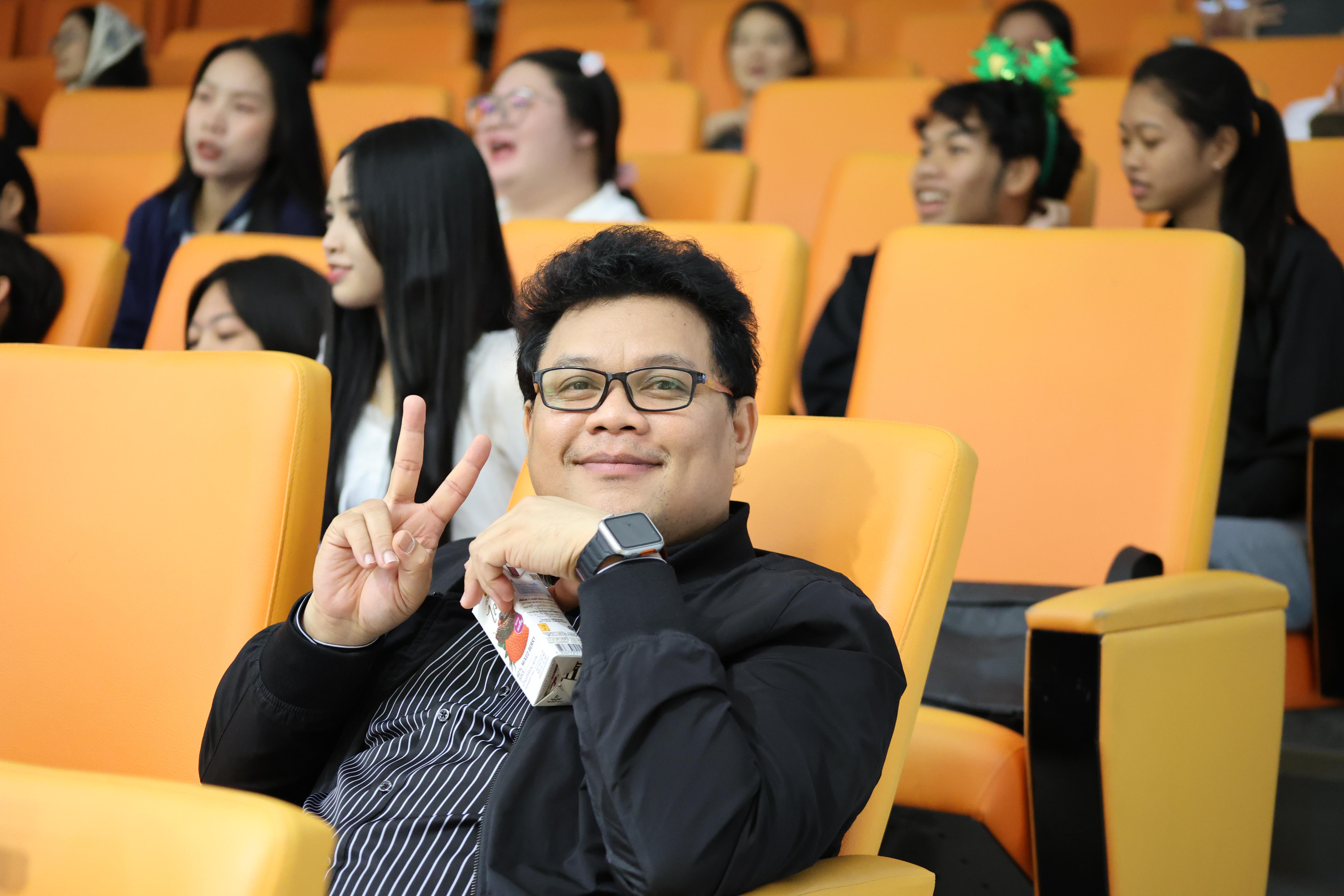 89. Christmas Party 2025