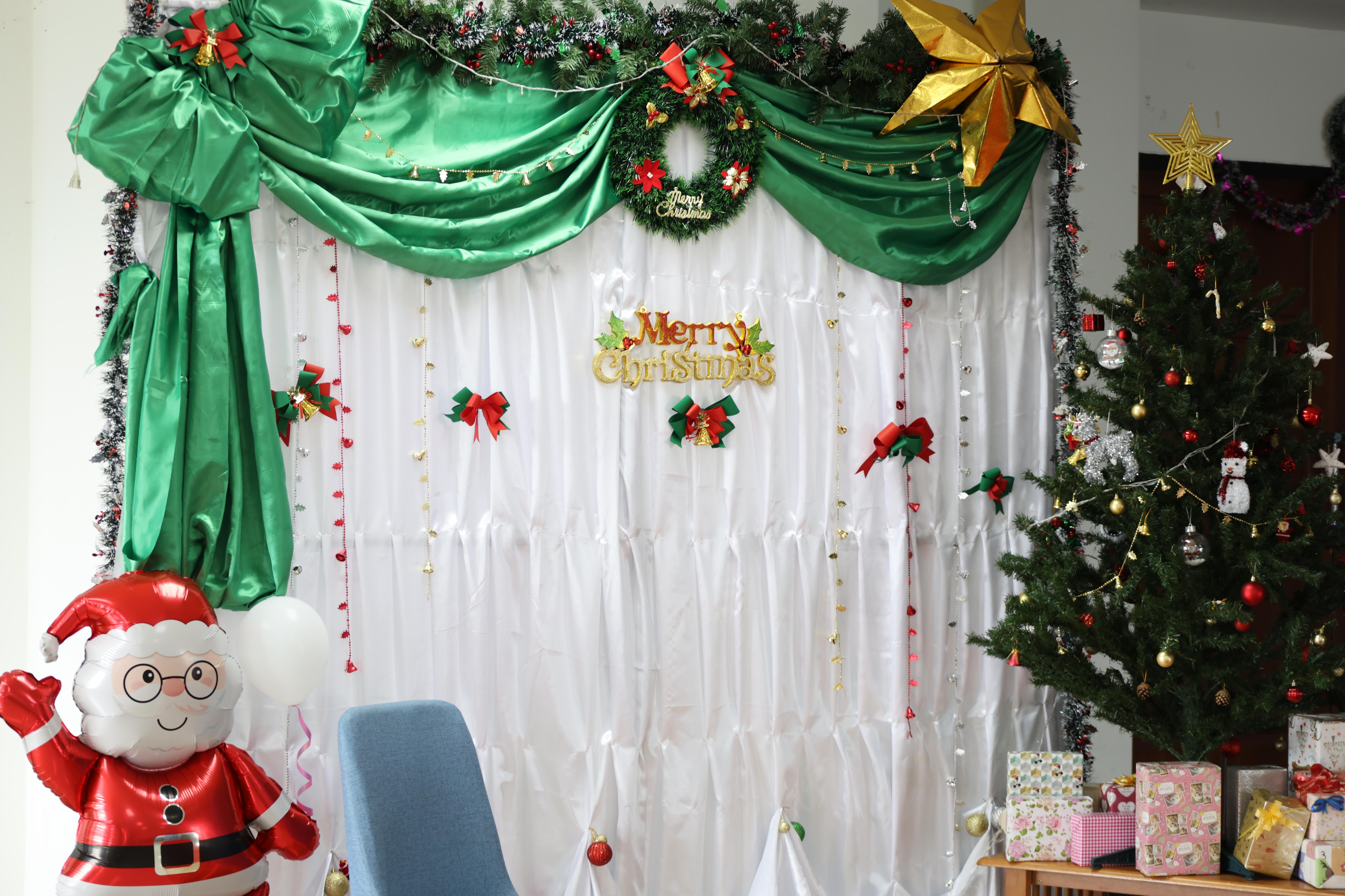 103. Christmas Party 2025