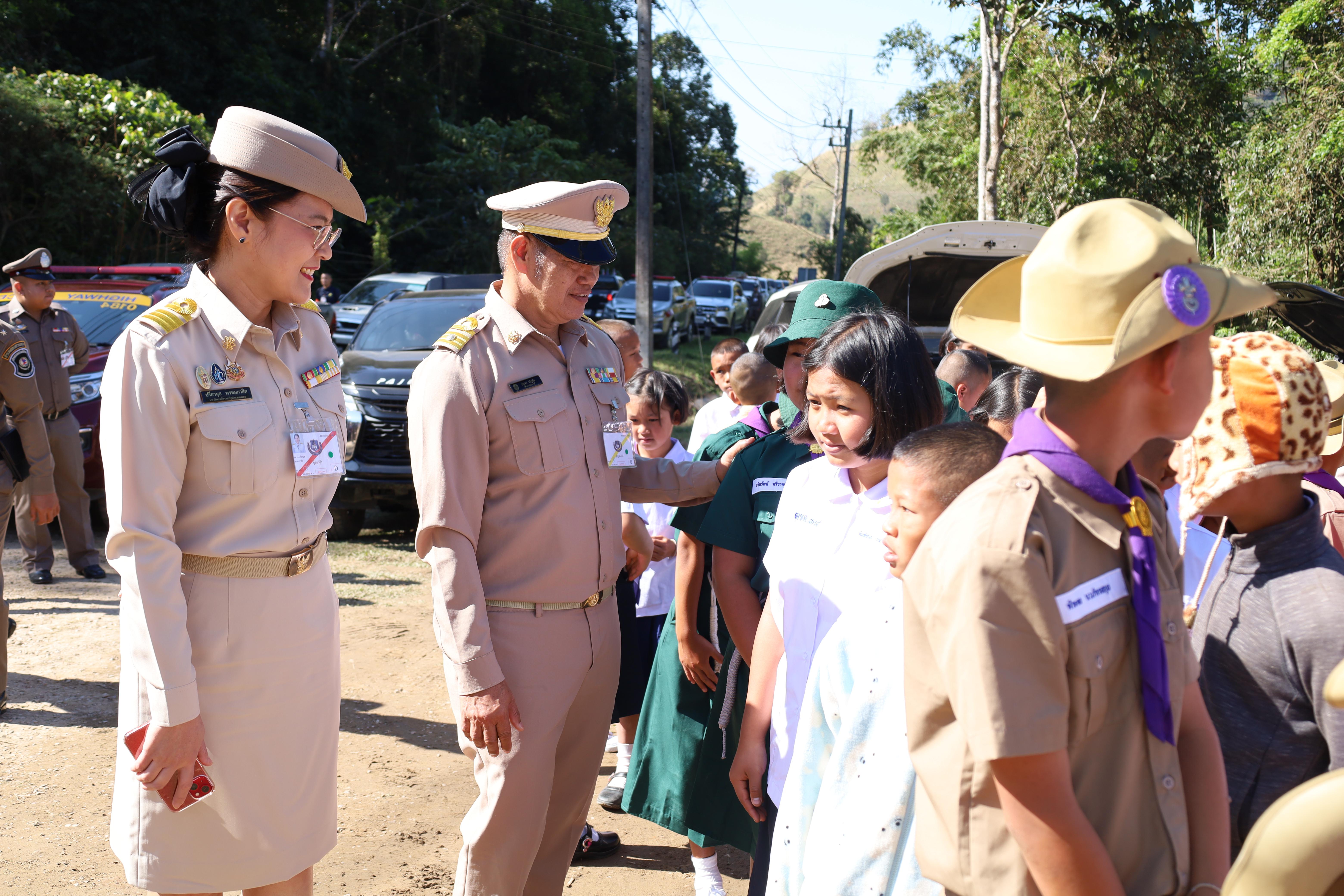 37. รับเสด็จฯ สมเด็จพระกนิษฐาธิราชเจ้า กรมสมเด็จพระเทพรัตนราชสุดาฯ สยามบรมราชกุมารี