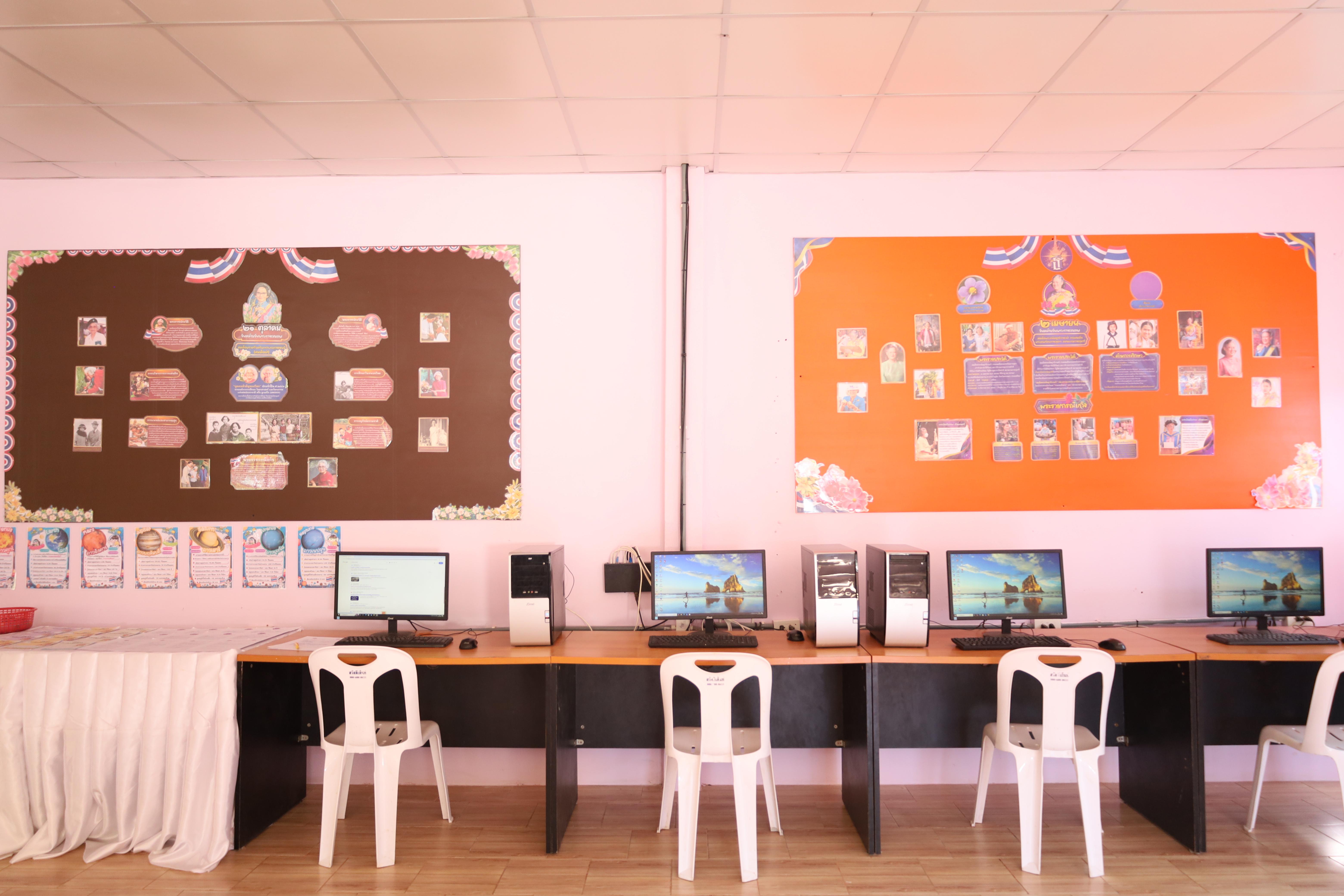 65. รับเสด็จฯ สมเด็จพระกนิษฐาธิราชเจ้า กรมสมเด็จพระเทพรัตนราชสุดาฯ สยามบรมราชกุมารี