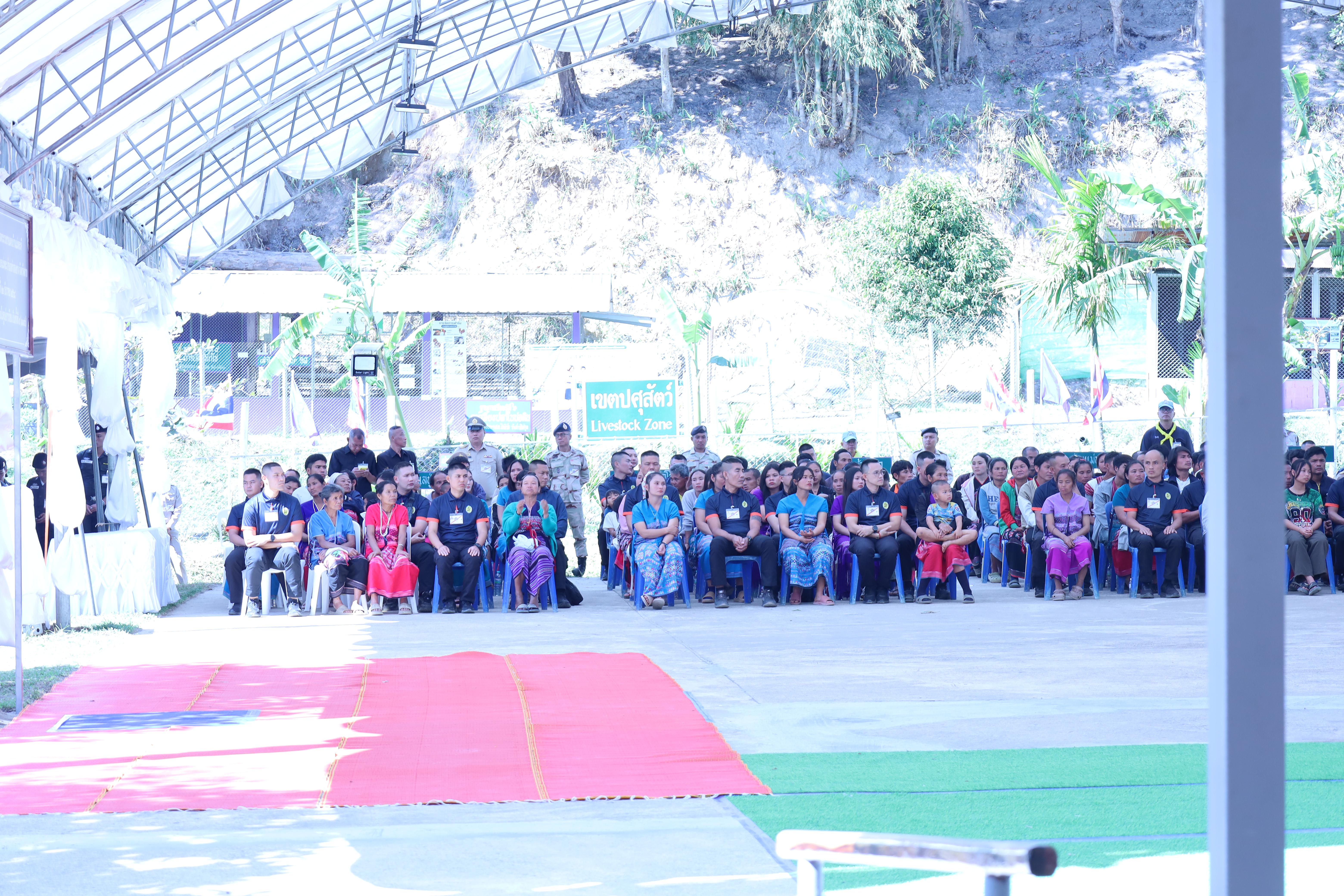 75. รับเสด็จฯ สมเด็จพระกนิษฐาธิราชเจ้า กรมสมเด็จพระเทพรัตนราชสุดาฯ สยามบรมราชกุมารี