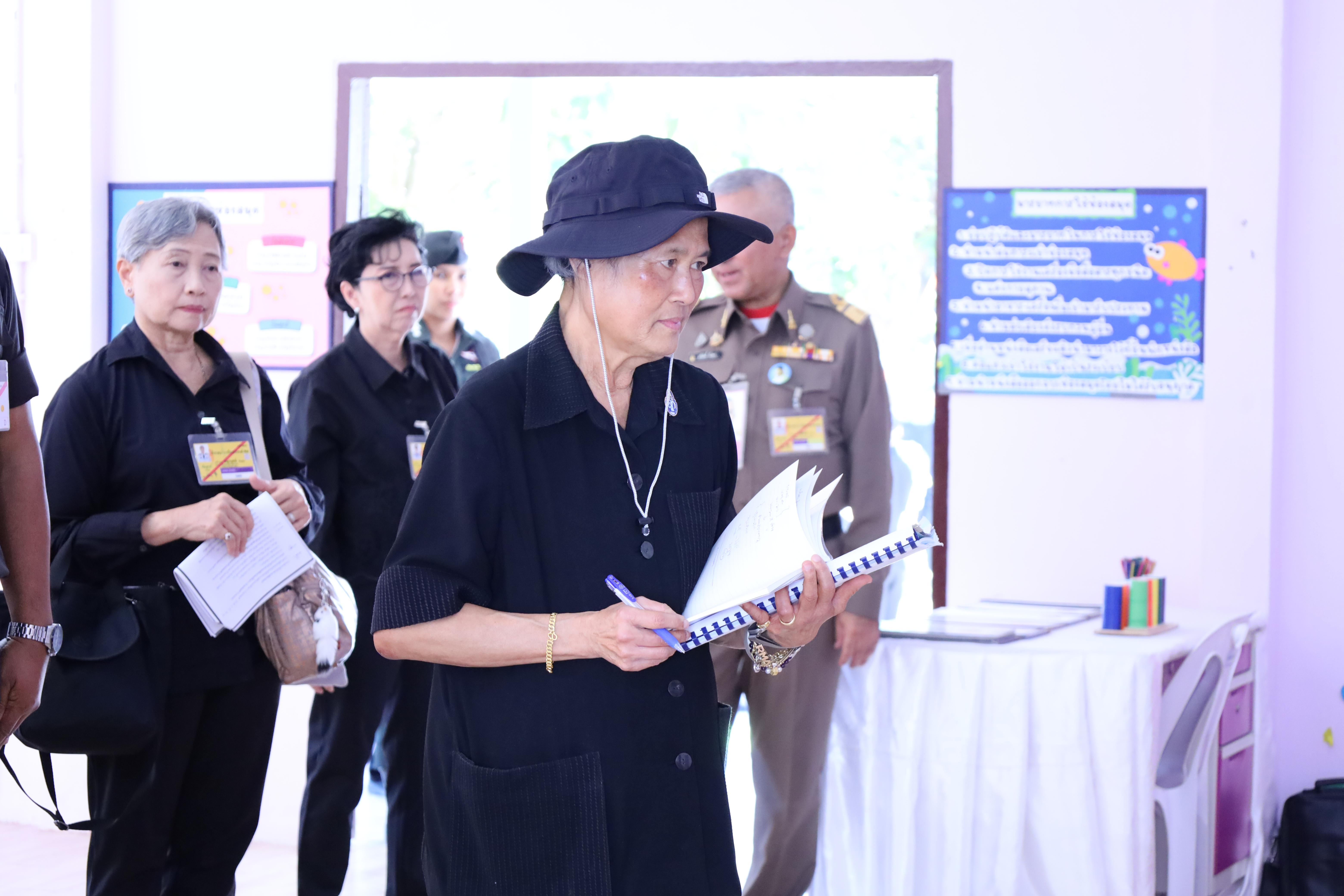 97. รับเสด็จฯ สมเด็จพระกนิษฐาธิราชเจ้า กรมสมเด็จพระเทพรัตนราชสุดาฯ สยามบรมราชกุมารี