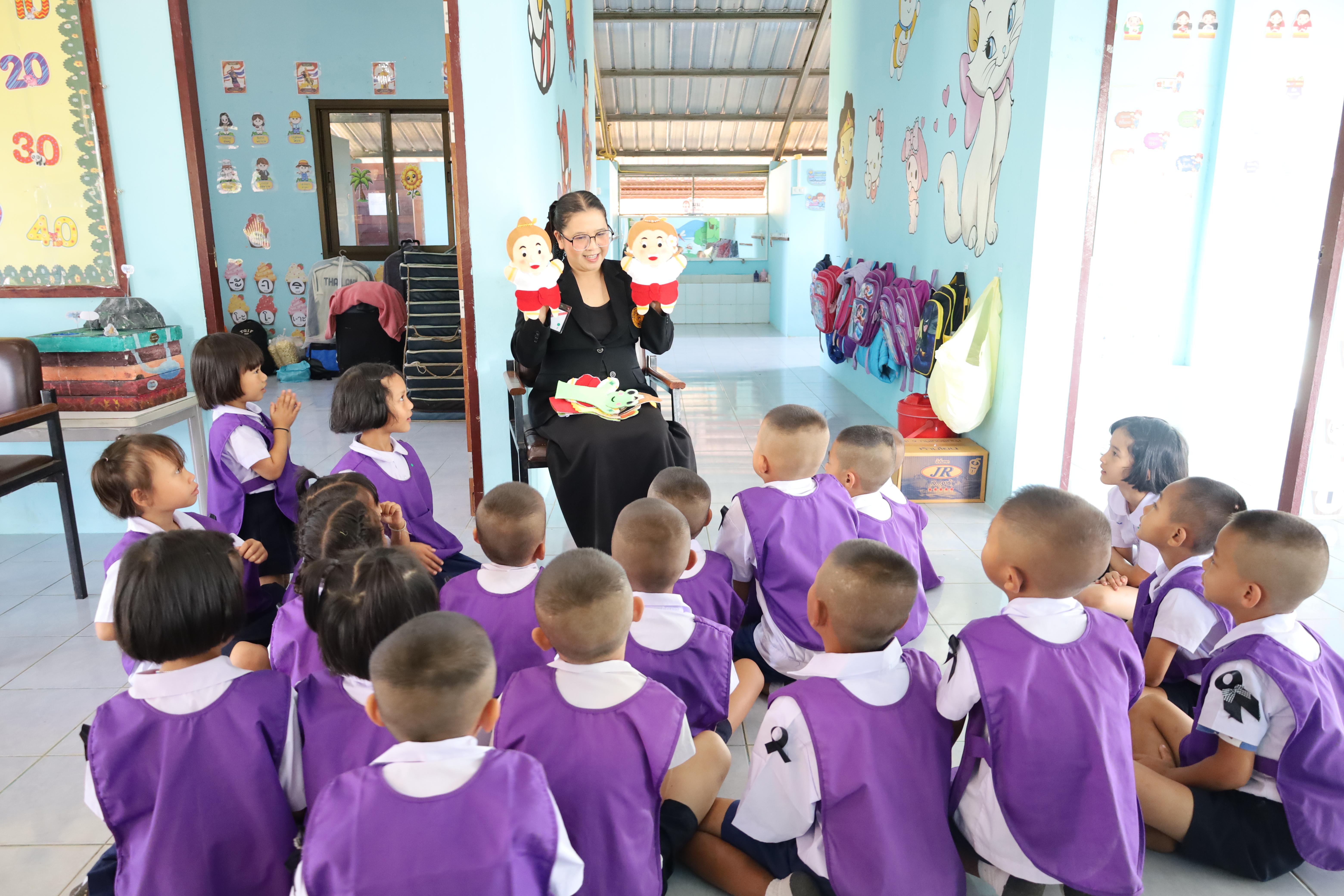 114. รับเสด็จฯ สมเด็จพระกนิษฐาธิราชเจ้า กรมสมเด็จพระเทพรัตนราชสุดาฯ สยามบรมราชกุมารี