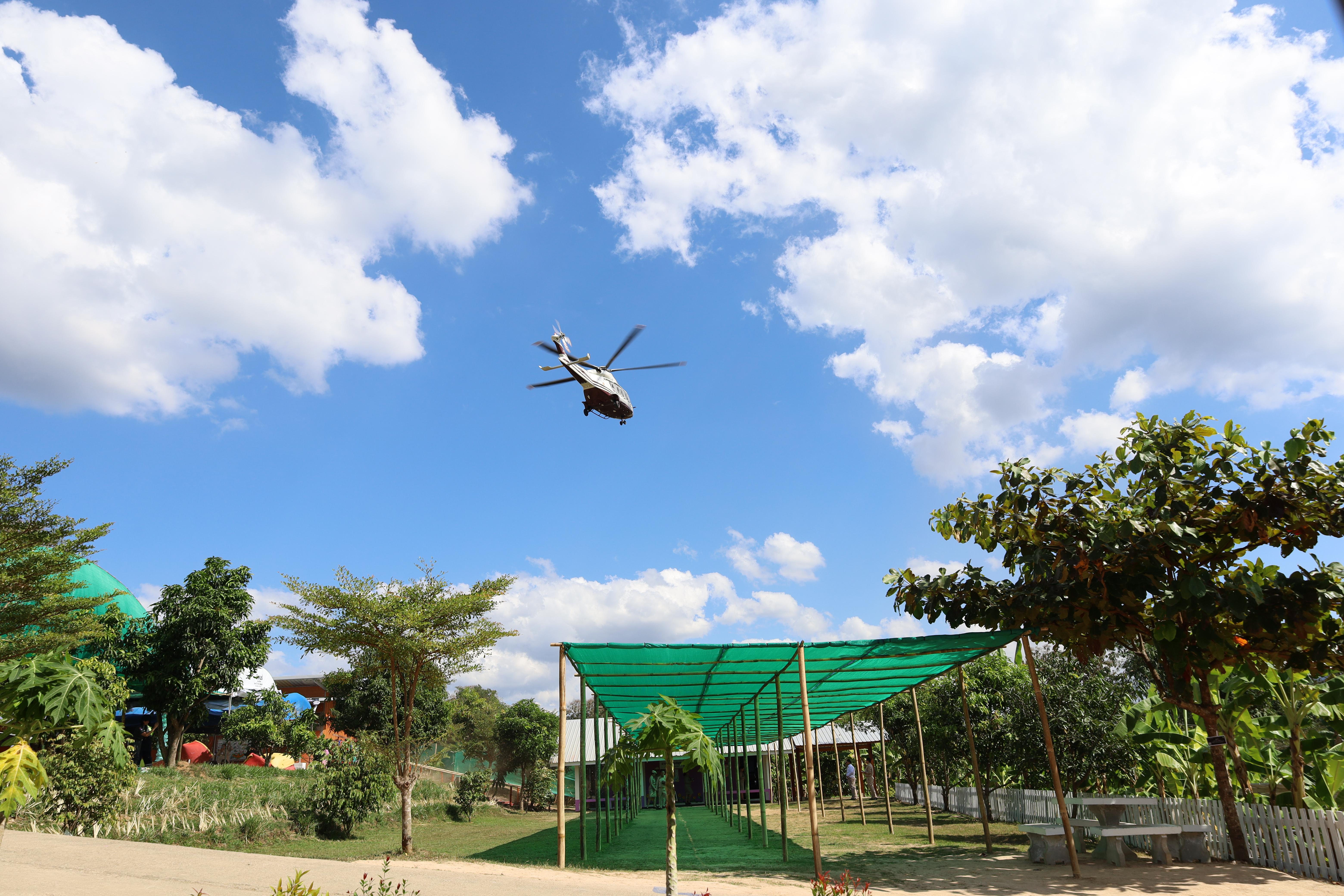 142. รับเสด็จฯ สมเด็จพระกนิษฐาธิราชเจ้า กรมสมเด็จพระเทพรัตนราชสุดาฯ สยามบรมราชกุมารี