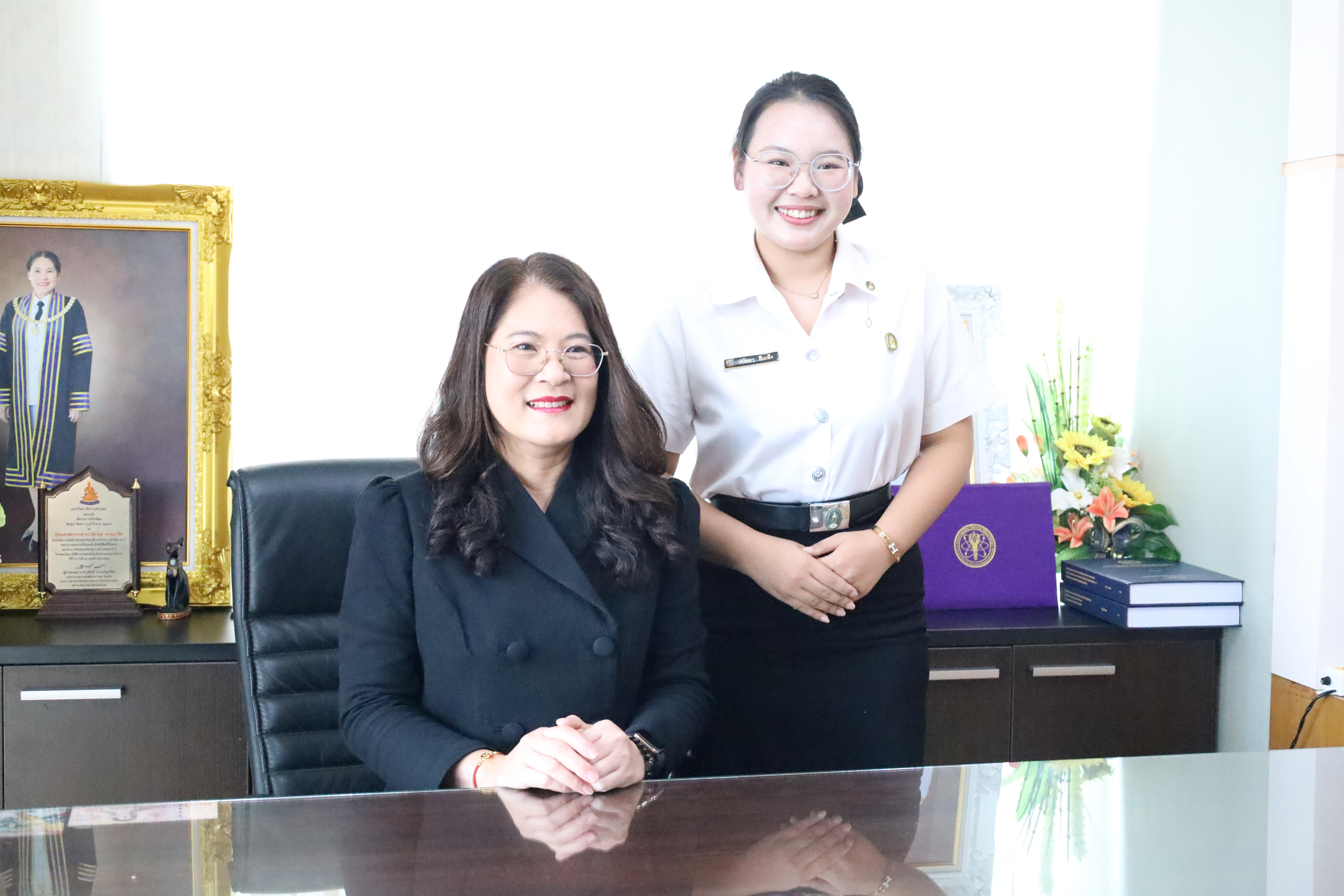 34. นักเรียนอนุบาลราชภัฏกำแพงเพชรเข้าพบอธิการบดี