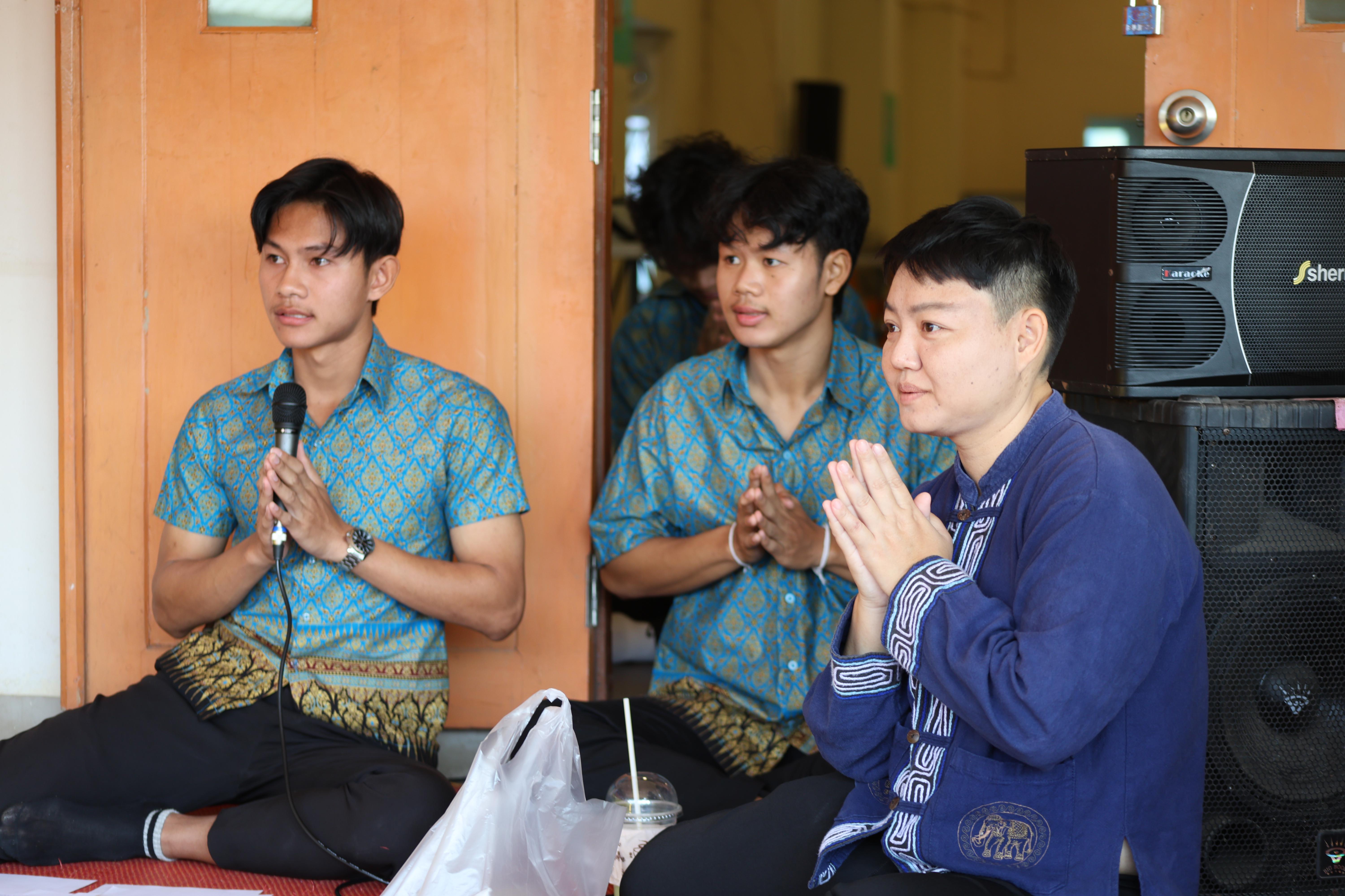 5. ทำบุญปีใหม่โปรแกรมวิชาพลศึกษา