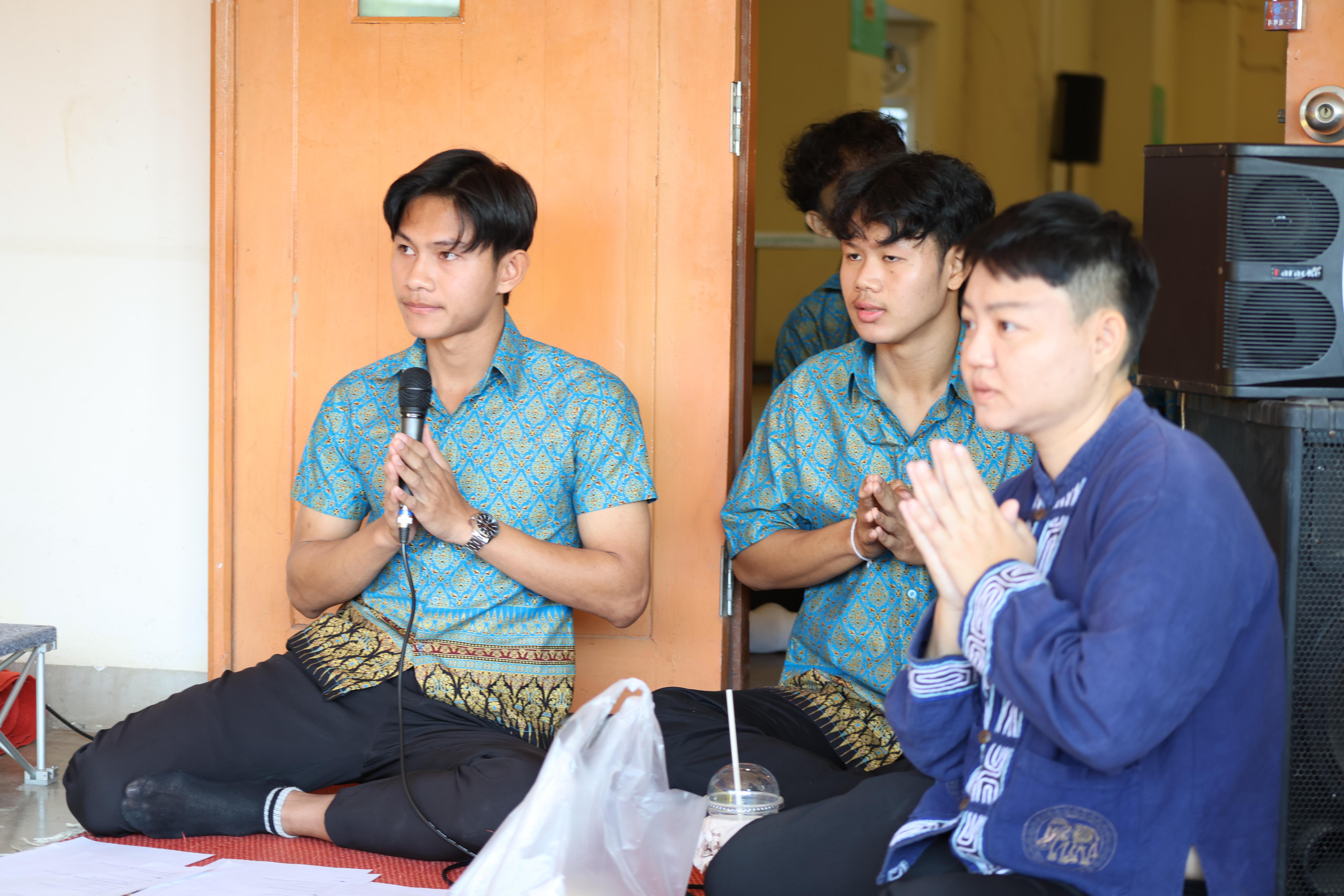 6. ทำบุญปีใหม่โปรแกรมวิชาพลศึกษา