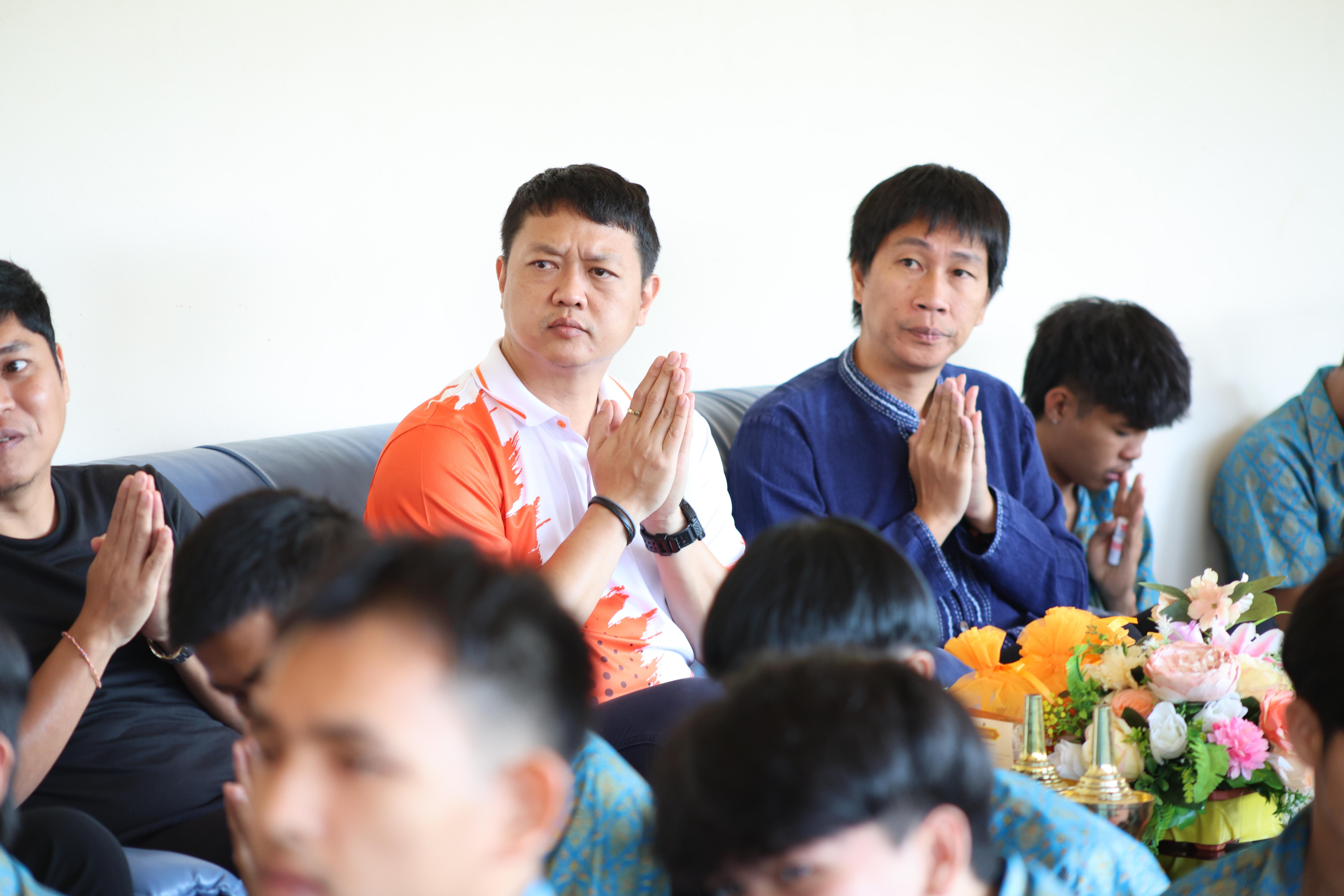 12. ทำบุญปีใหม่โปรแกรมวิชาพลศึกษา