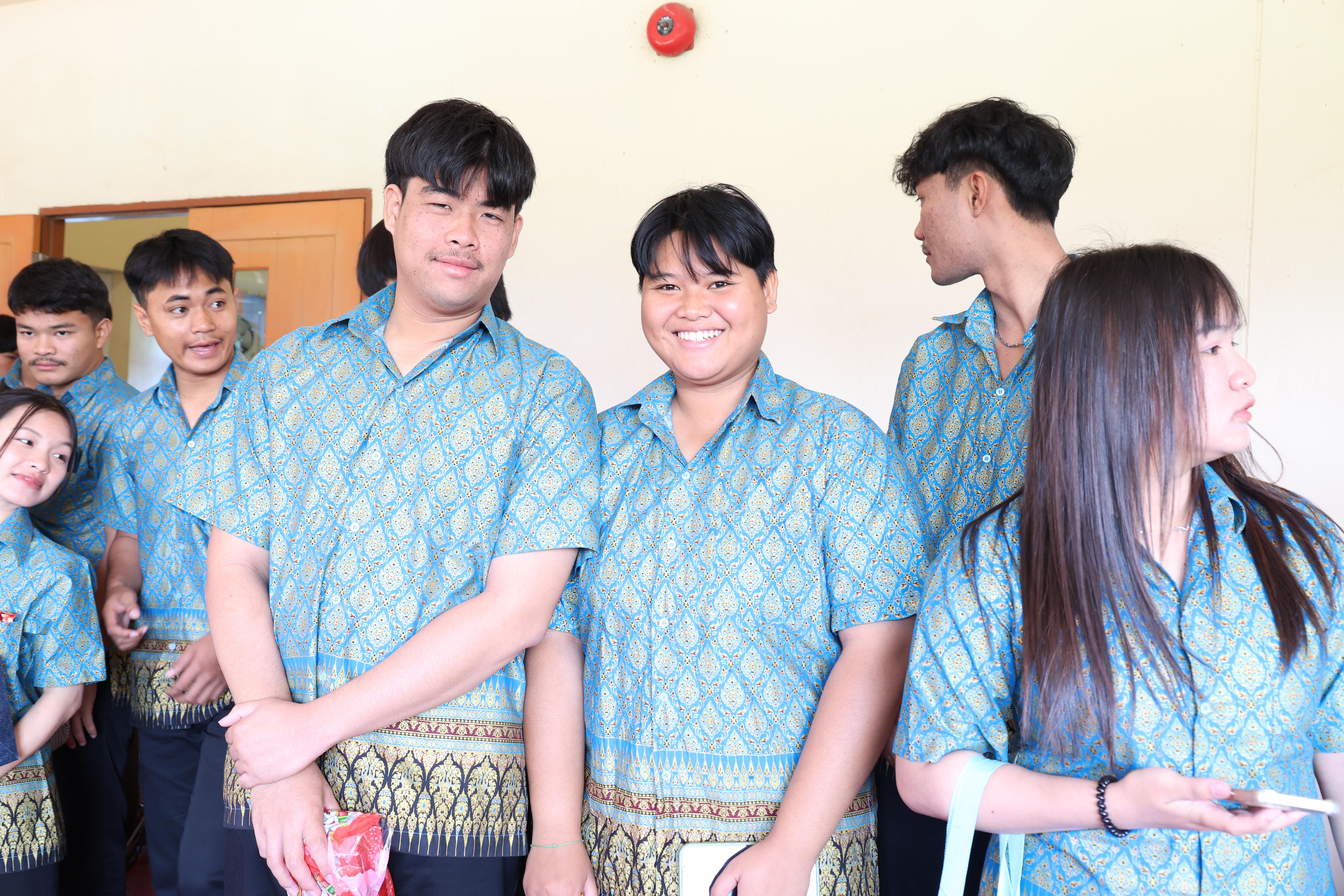 60. ทำบุญปีใหม่โปรแกรมวิชาพลศึกษา