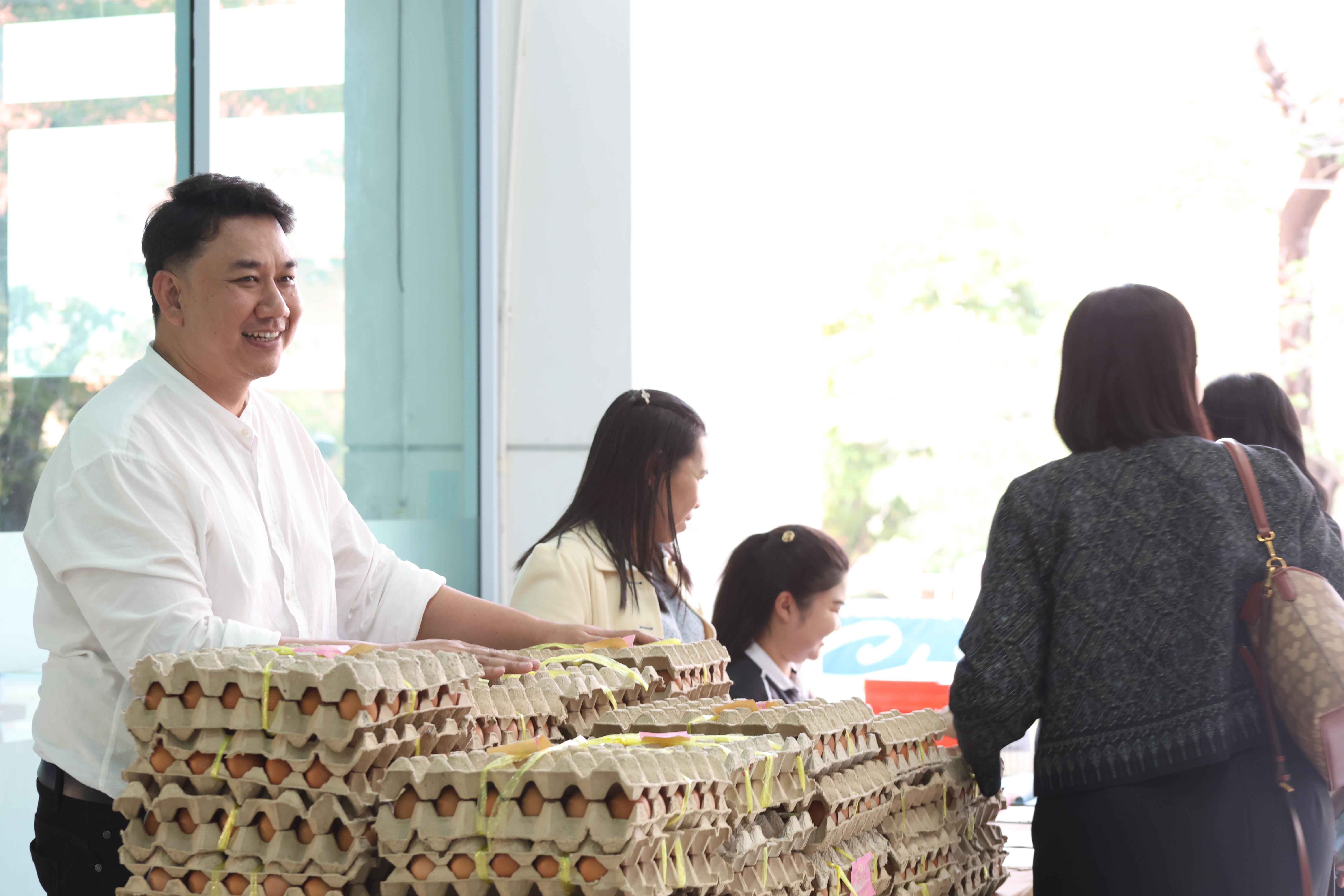 1. EDU สังสรรค์ปีใหม่ สวัสดีปีม้า