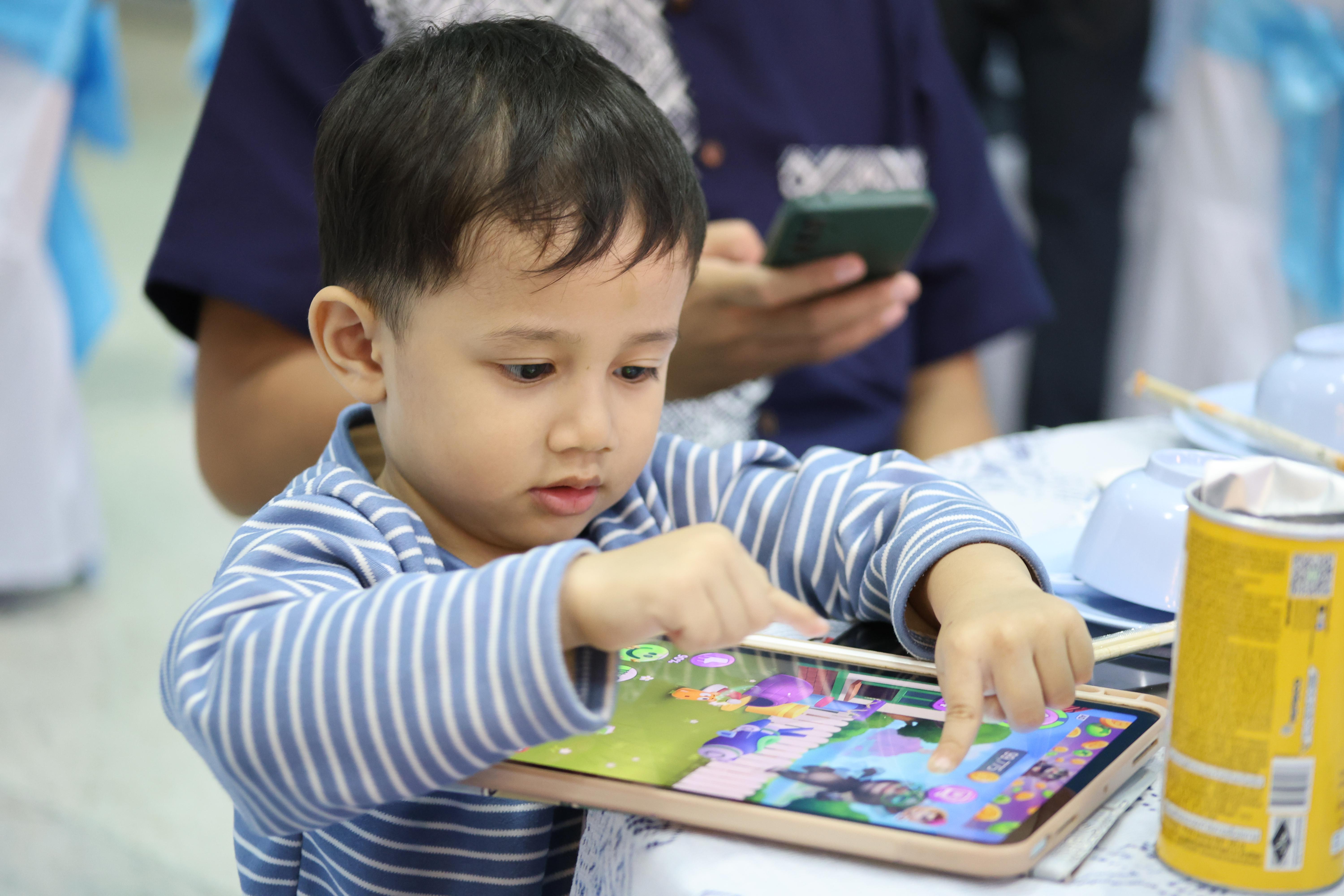 42. EDU สังสรรค์ปีใหม่ สวัสดีปีม้า