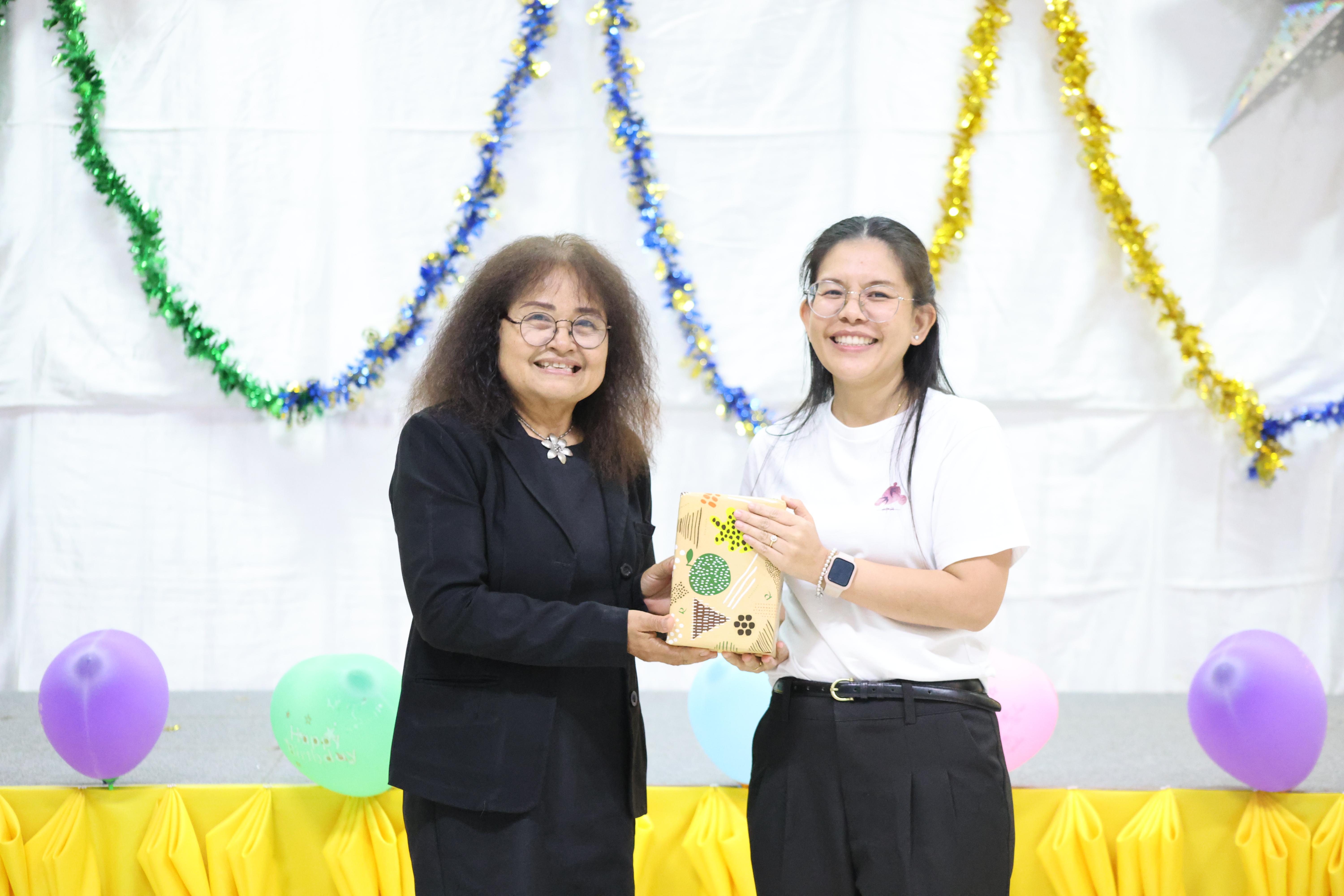 215. EDU สังสรรค์ปีใหม่ สวัสดีปีม้า