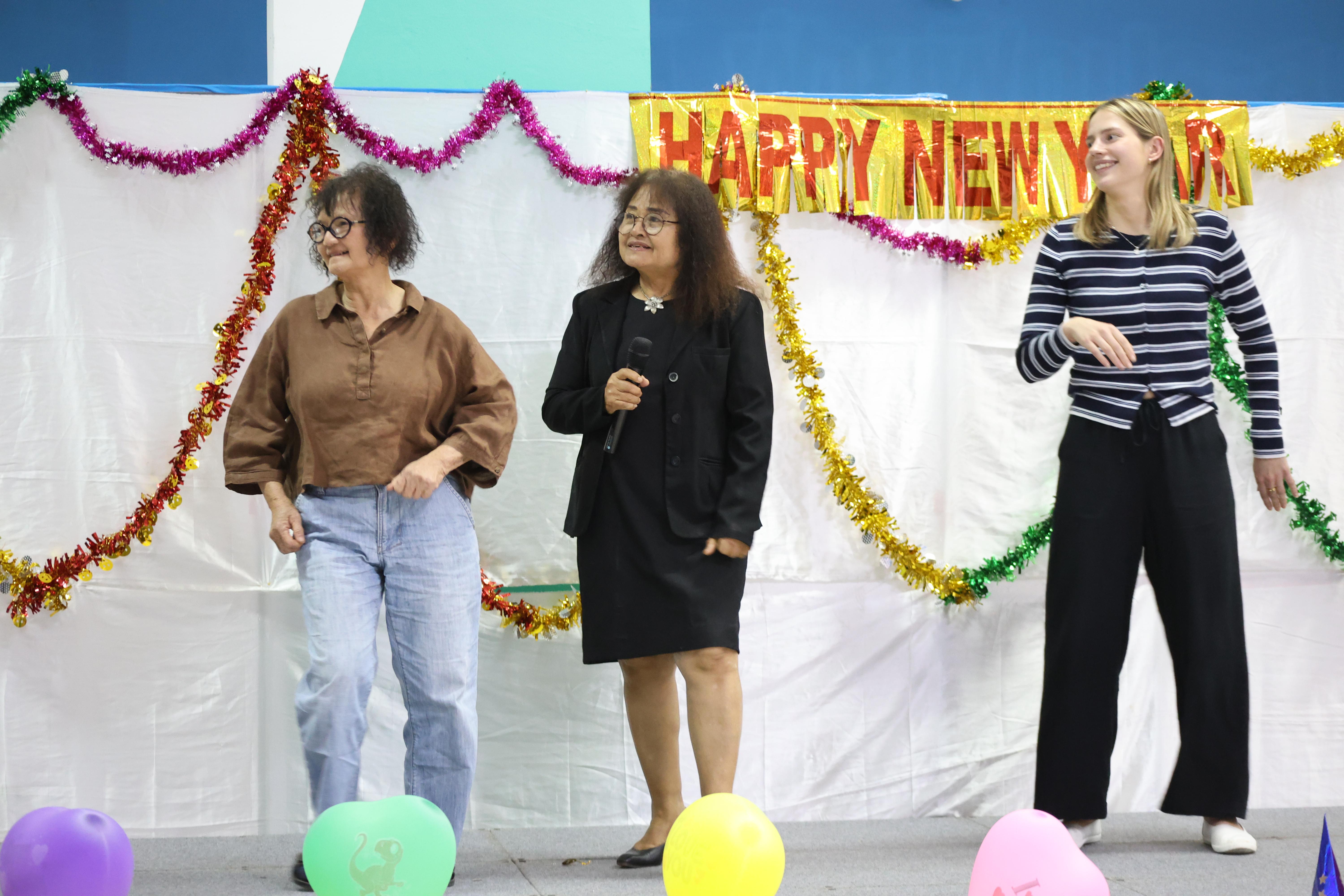 220. EDU สังสรรค์ปีใหม่ สวัสดีปีม้า