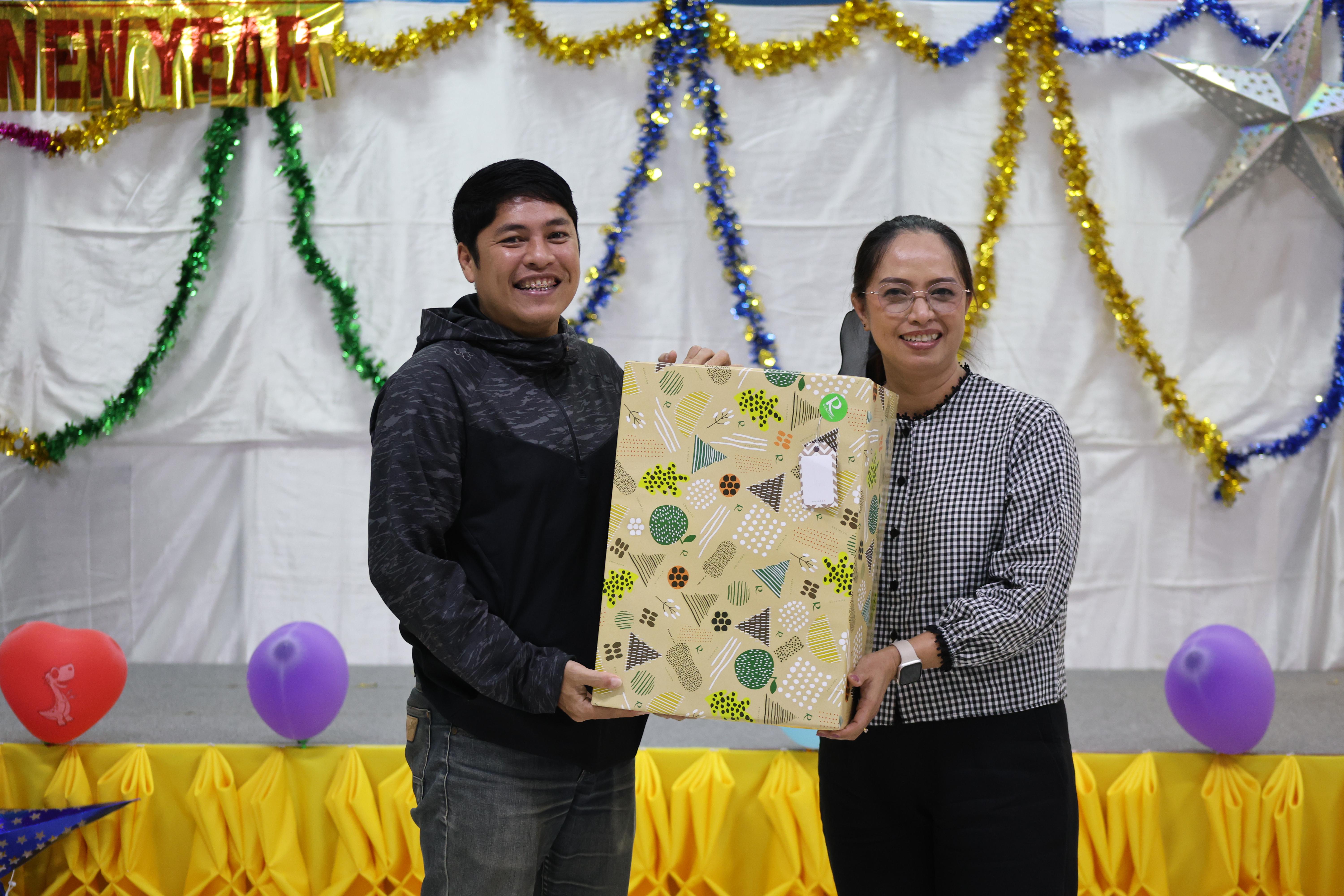 242. EDU สังสรรค์ปีใหม่ สวัสดีปีม้า