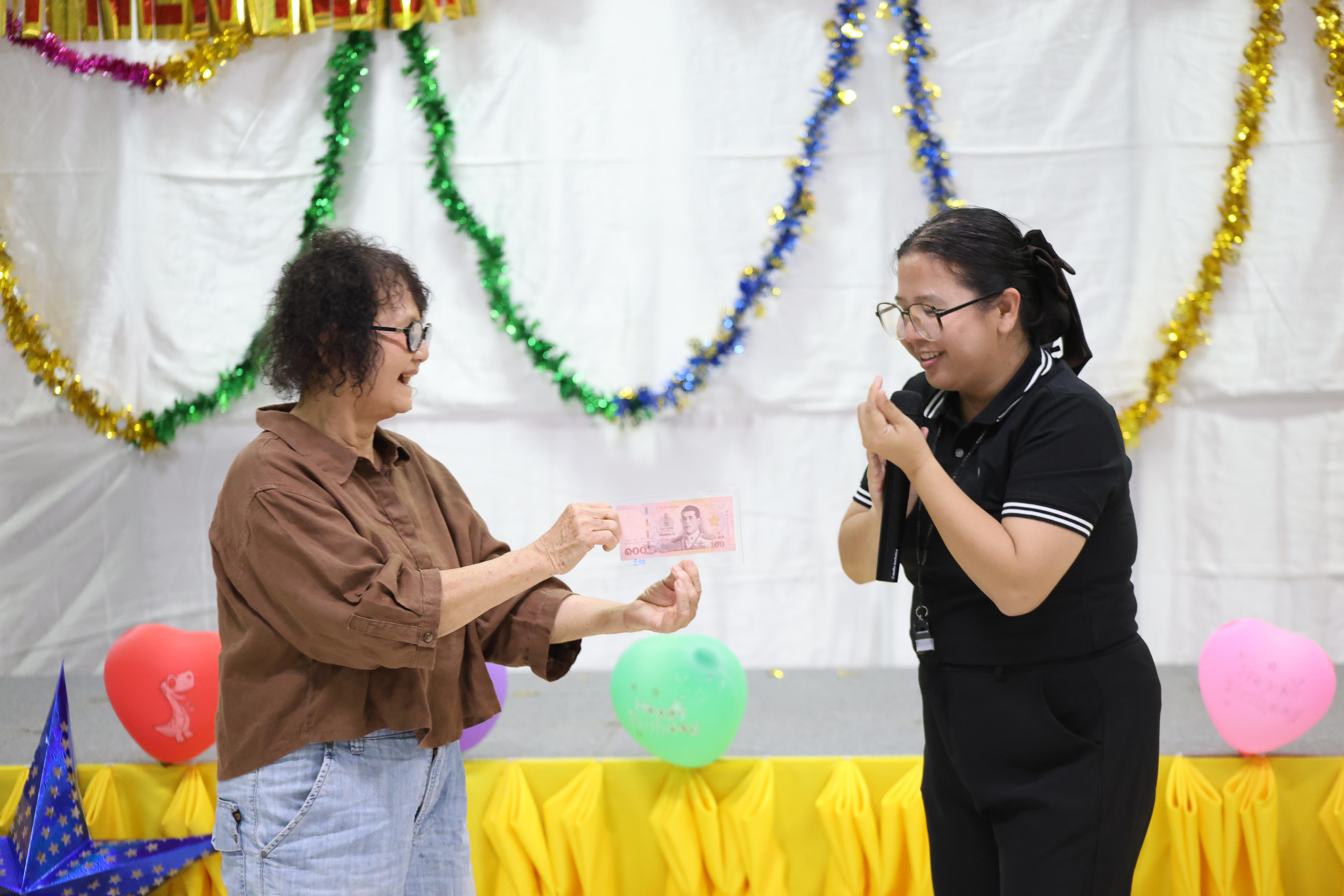 252. EDU สังสรรค์ปีใหม่ สวัสดีปีม้า