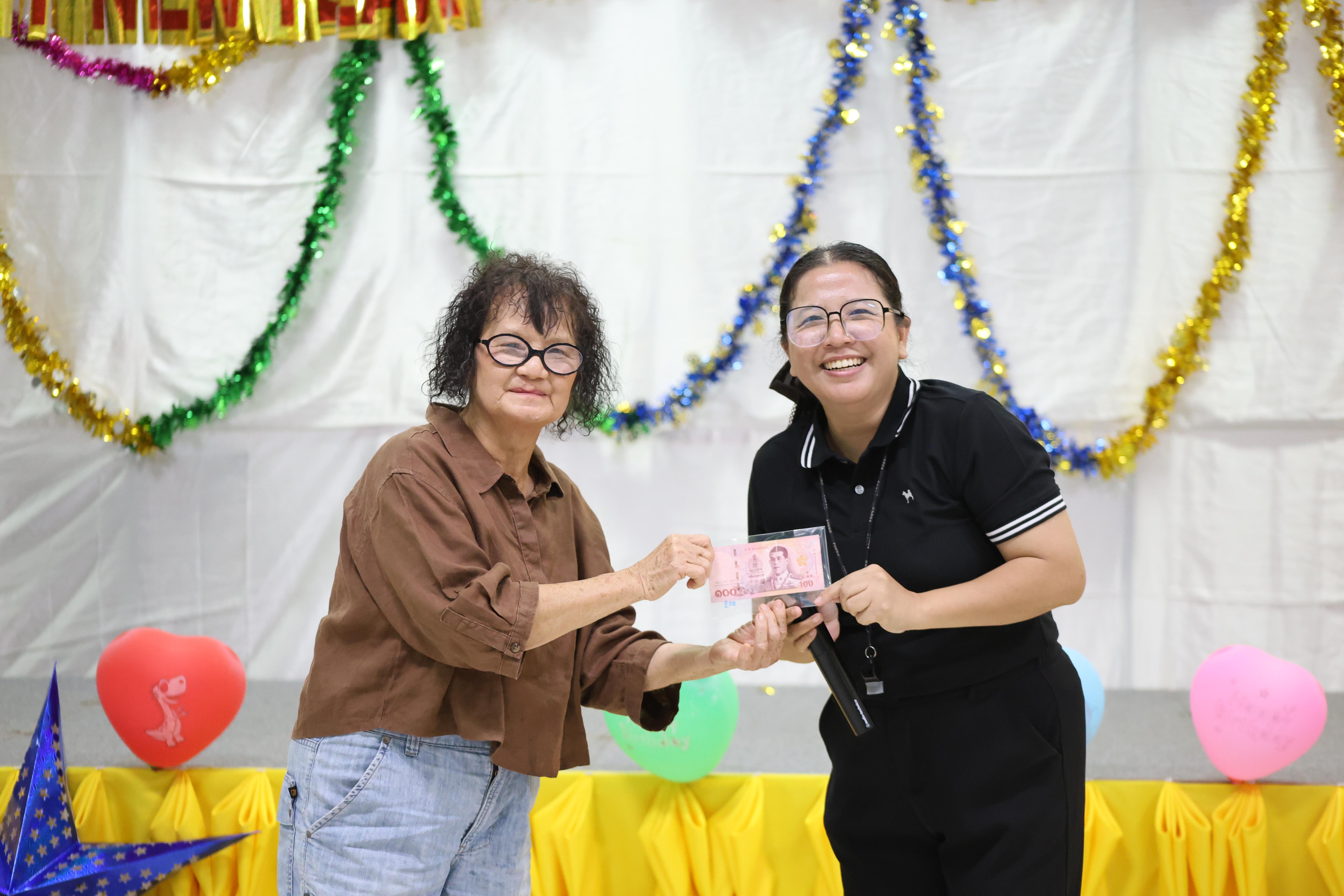 254. EDU สังสรรค์ปีใหม่ สวัสดีปีม้า