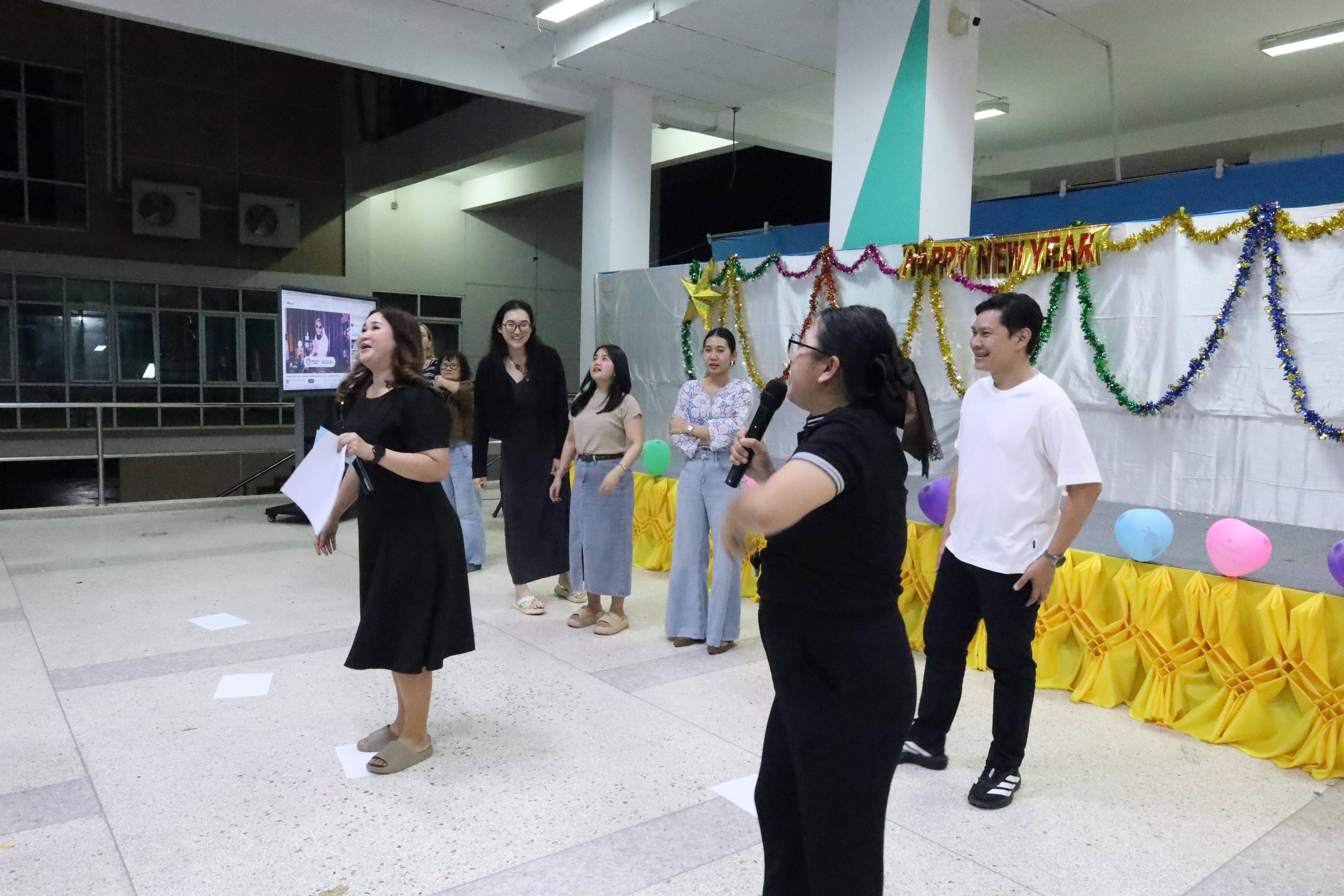 372. EDU สังสรรค์ปีใหม่ สวัสดีปีม้า