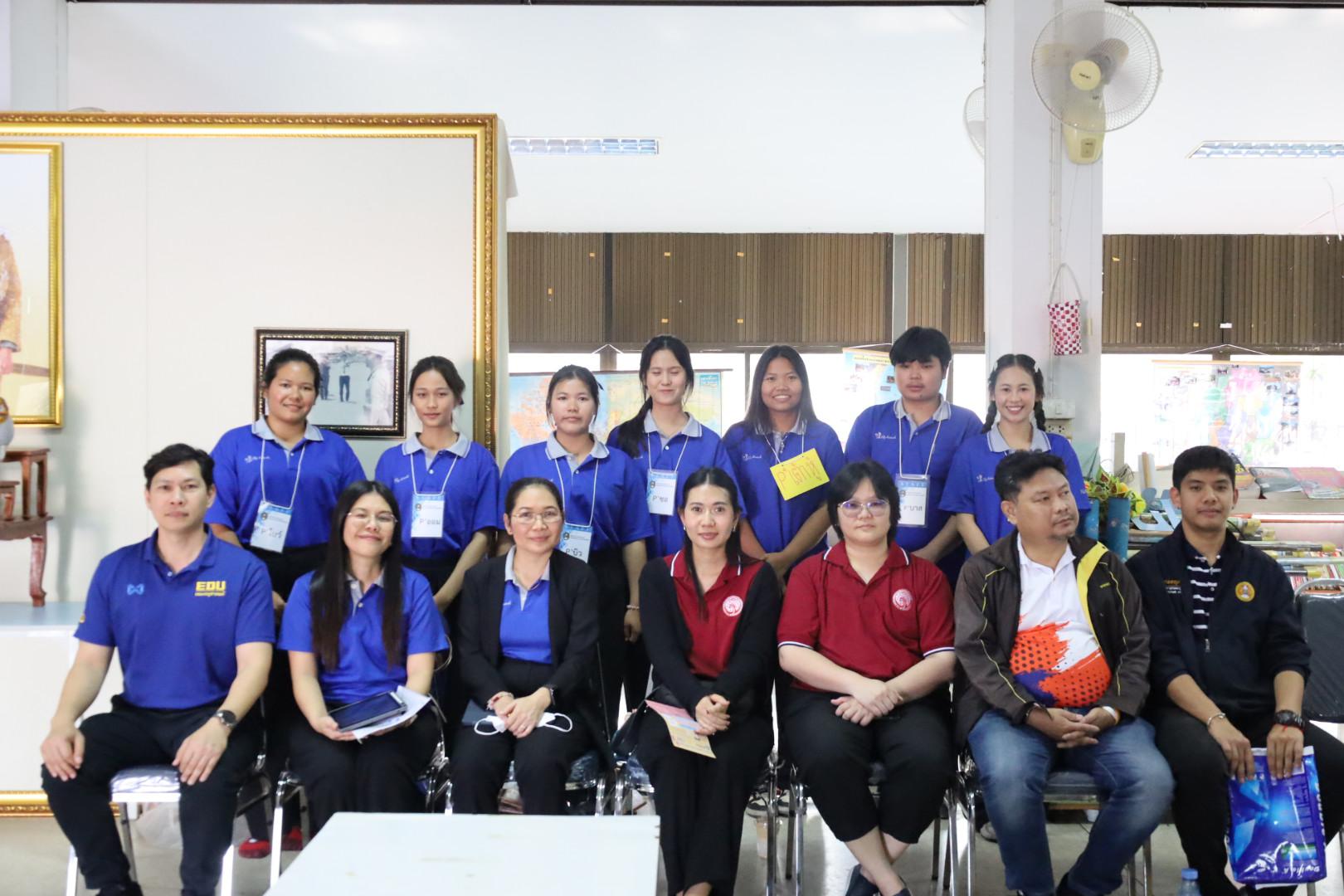 9. แนะแนวการศึกษาต่อ (วิทยาศาสตร์ทั่วไป-ภาษาจีน-คอมพิวเตอร์)