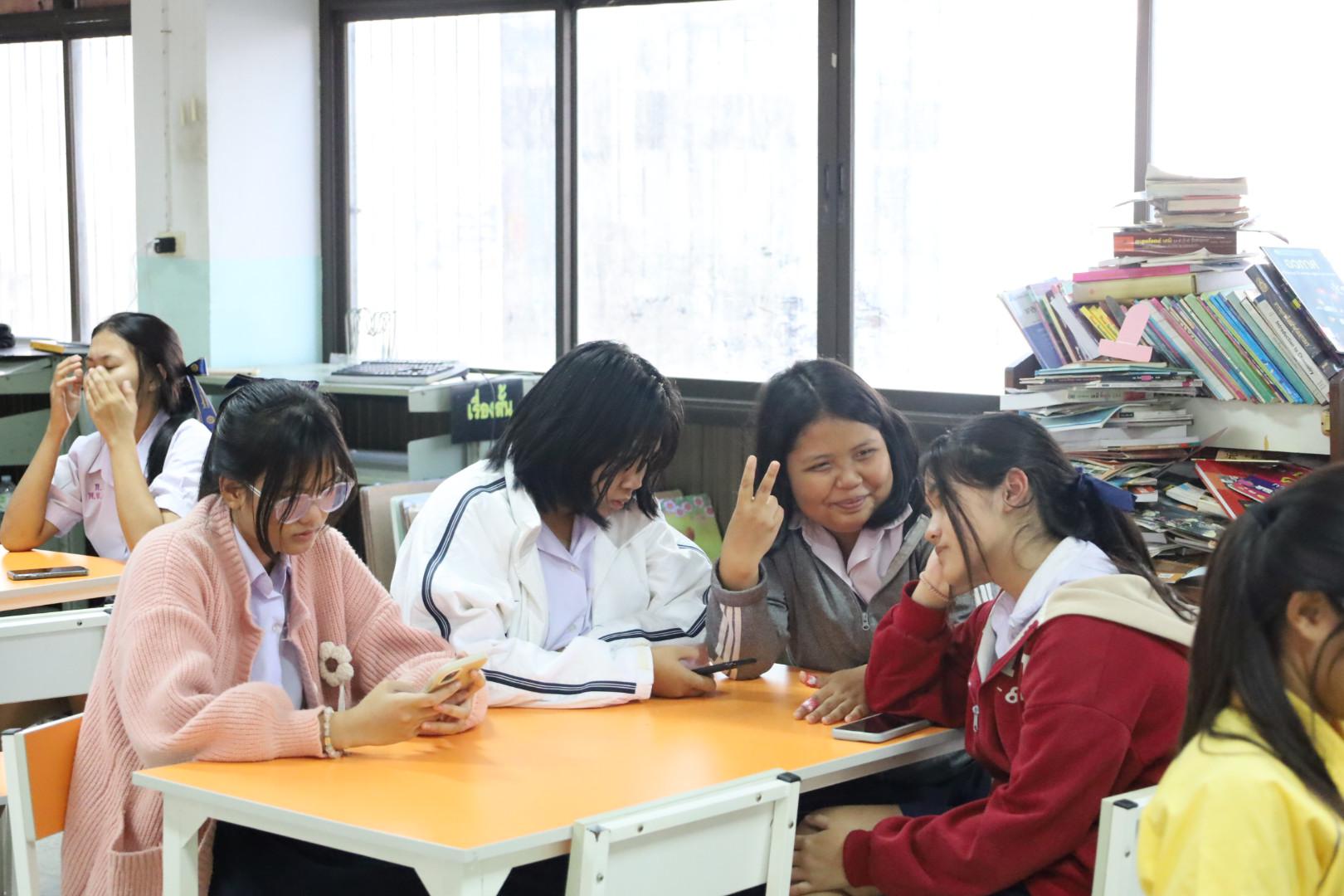 13. แนะแนวการศึกษาต่อ (วิทยาศาสตร์ทั่วไป-ภาษาจีน-คอมพิวเตอร์)