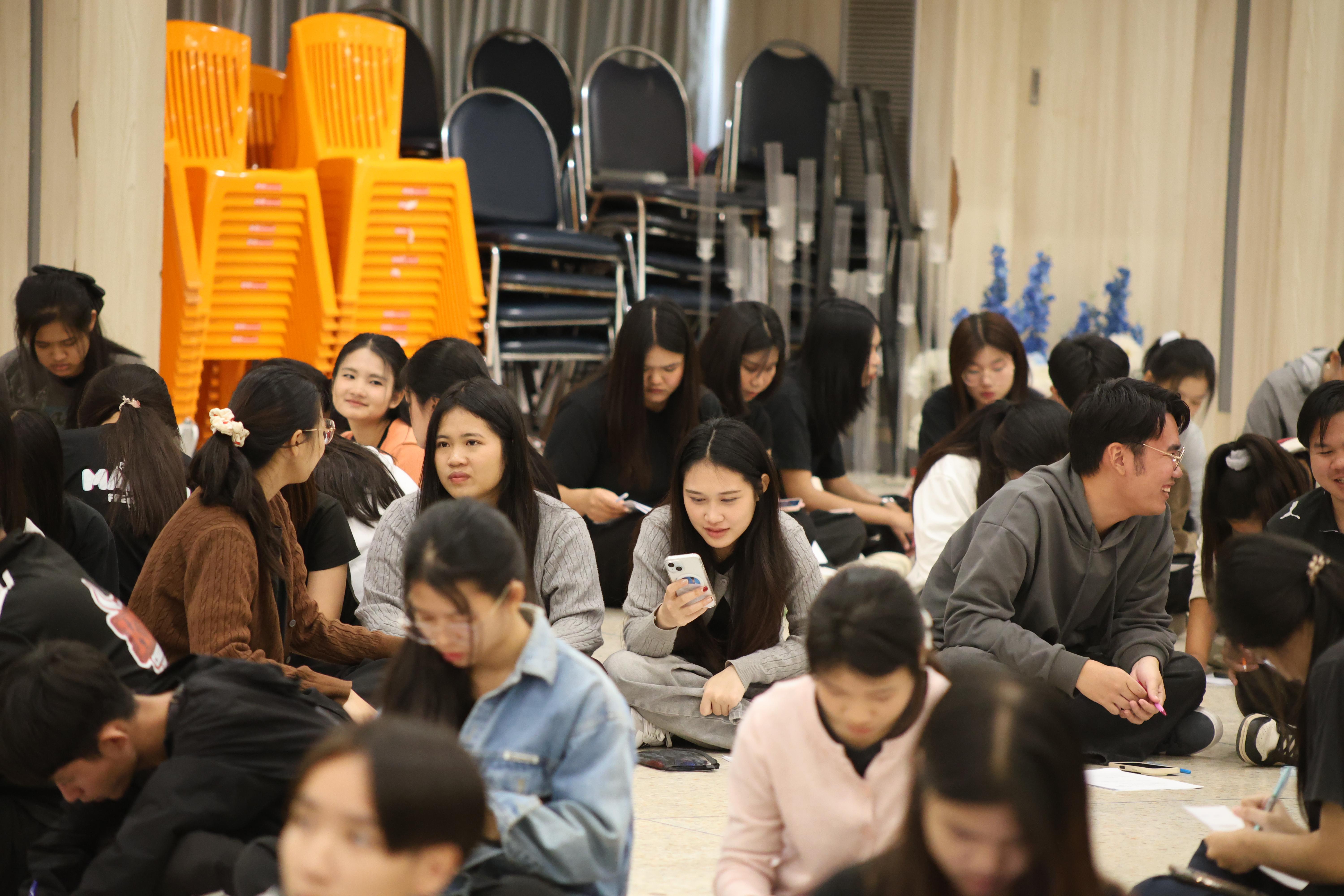 13. กิจกรรมอบรมสัมมนาเชิงปฏิบัติการ "ครูนักพัฒนา" ชั้นปีที่ 2