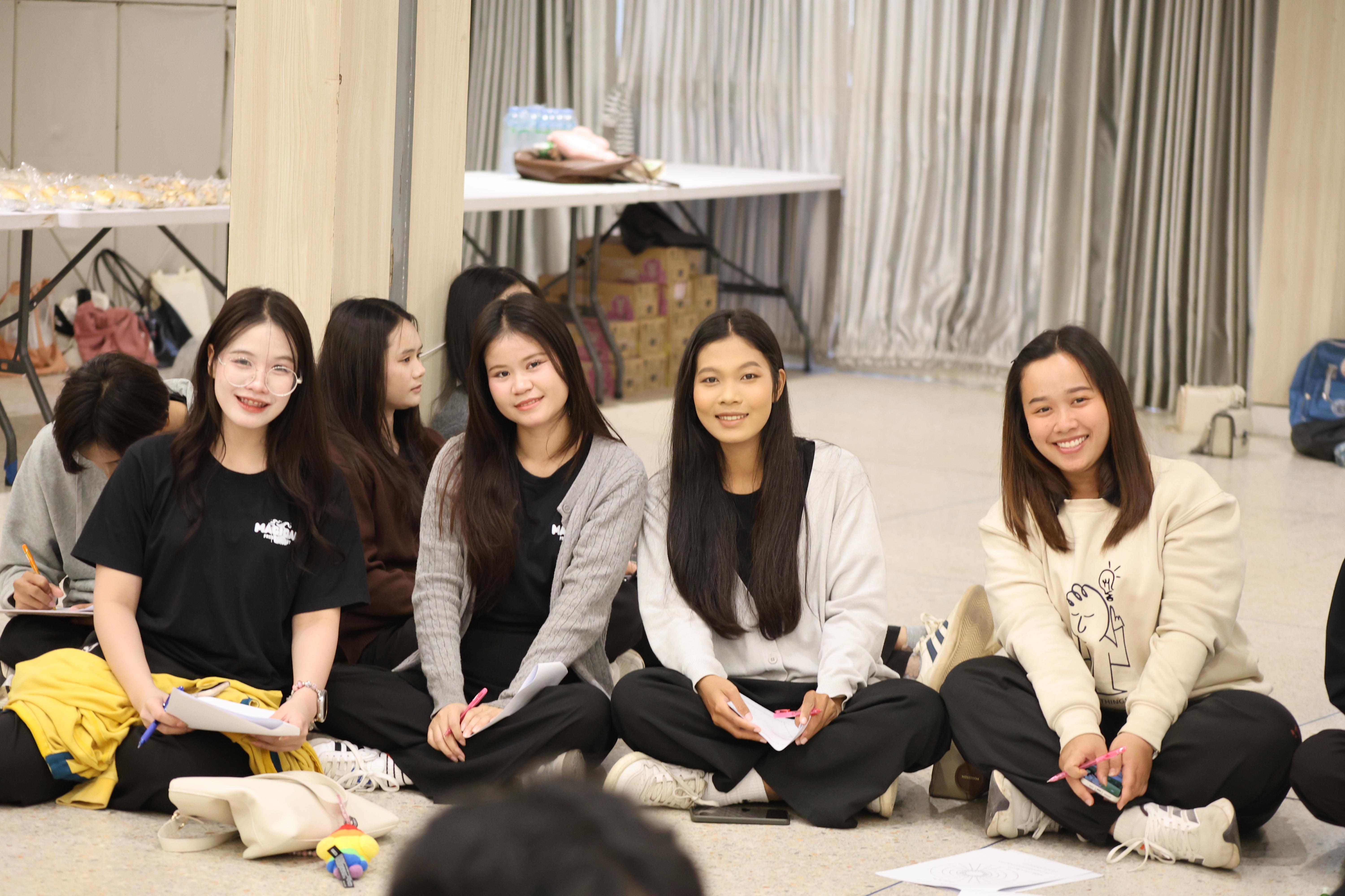 14. กิจกรรมอบรมสัมมนาเชิงปฏิบัติการ "ครูนักพัฒนา" ชั้นปีที่ 2