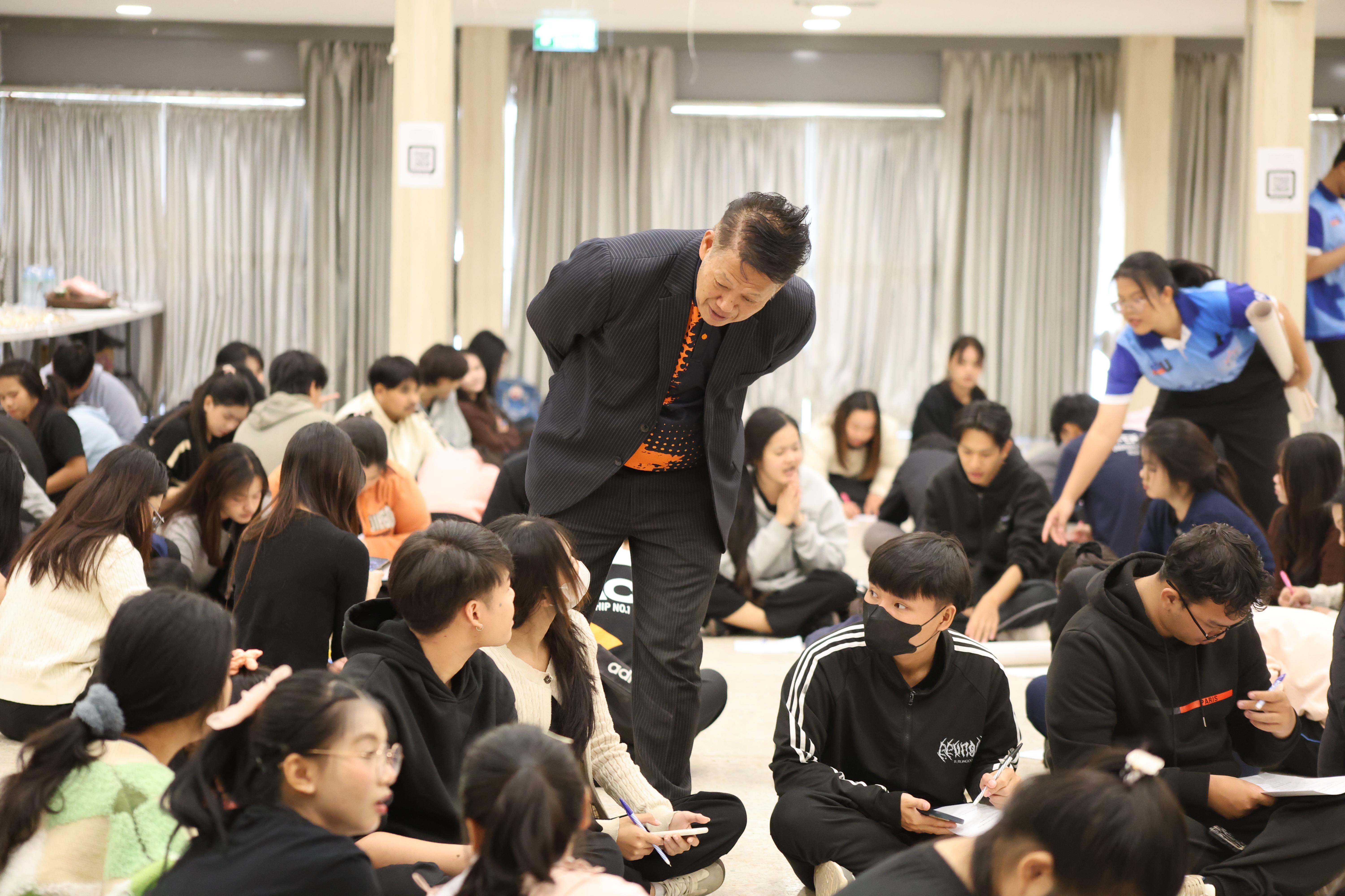 30. กิจกรรมอบรมสัมมนาเชิงปฏิบัติการ "ครูนักพัฒนา" ชั้นปีที่ 2