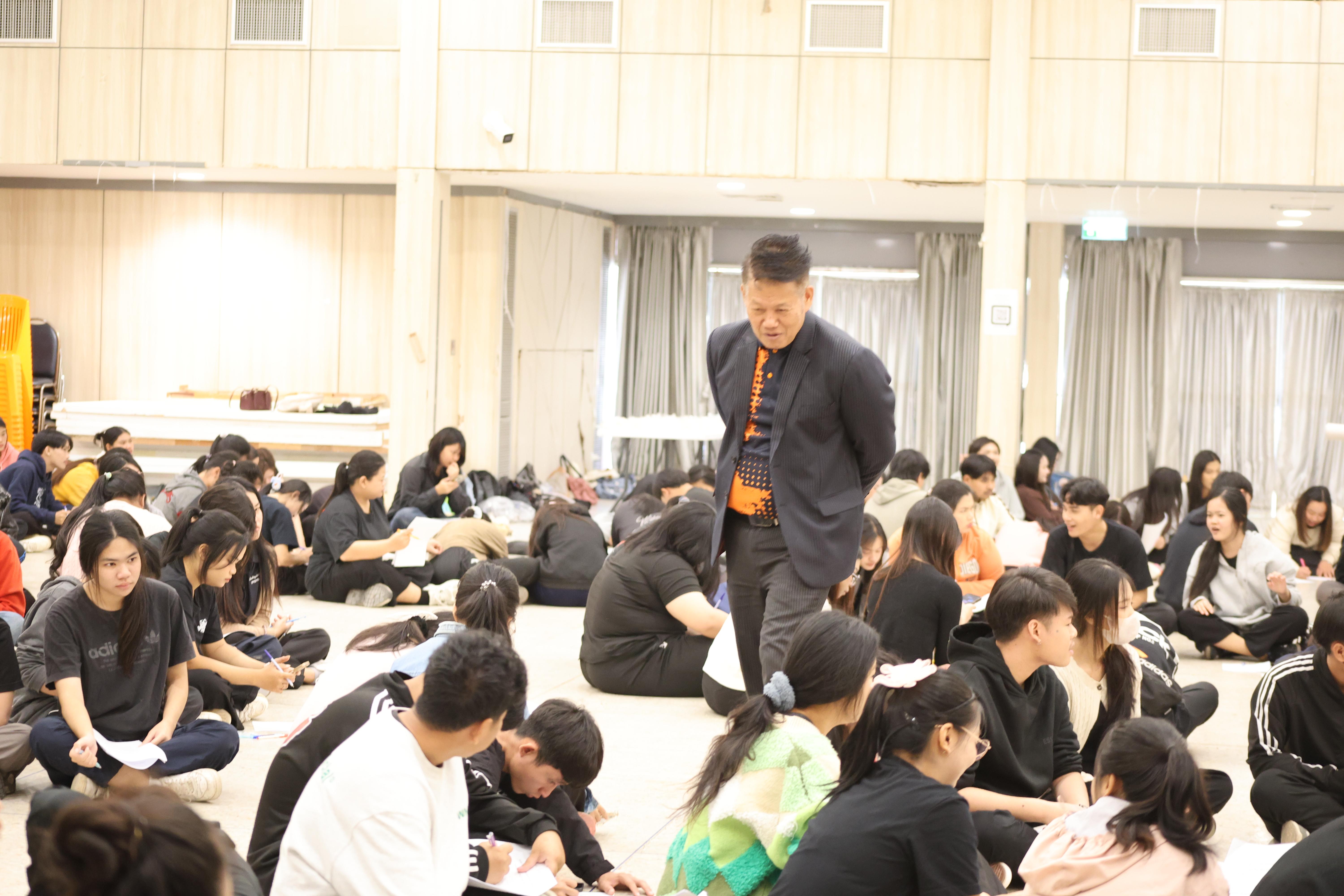 31. กิจกรรมอบรมสัมมนาเชิงปฏิบัติการ "ครูนักพัฒนา" ชั้นปีที่ 2