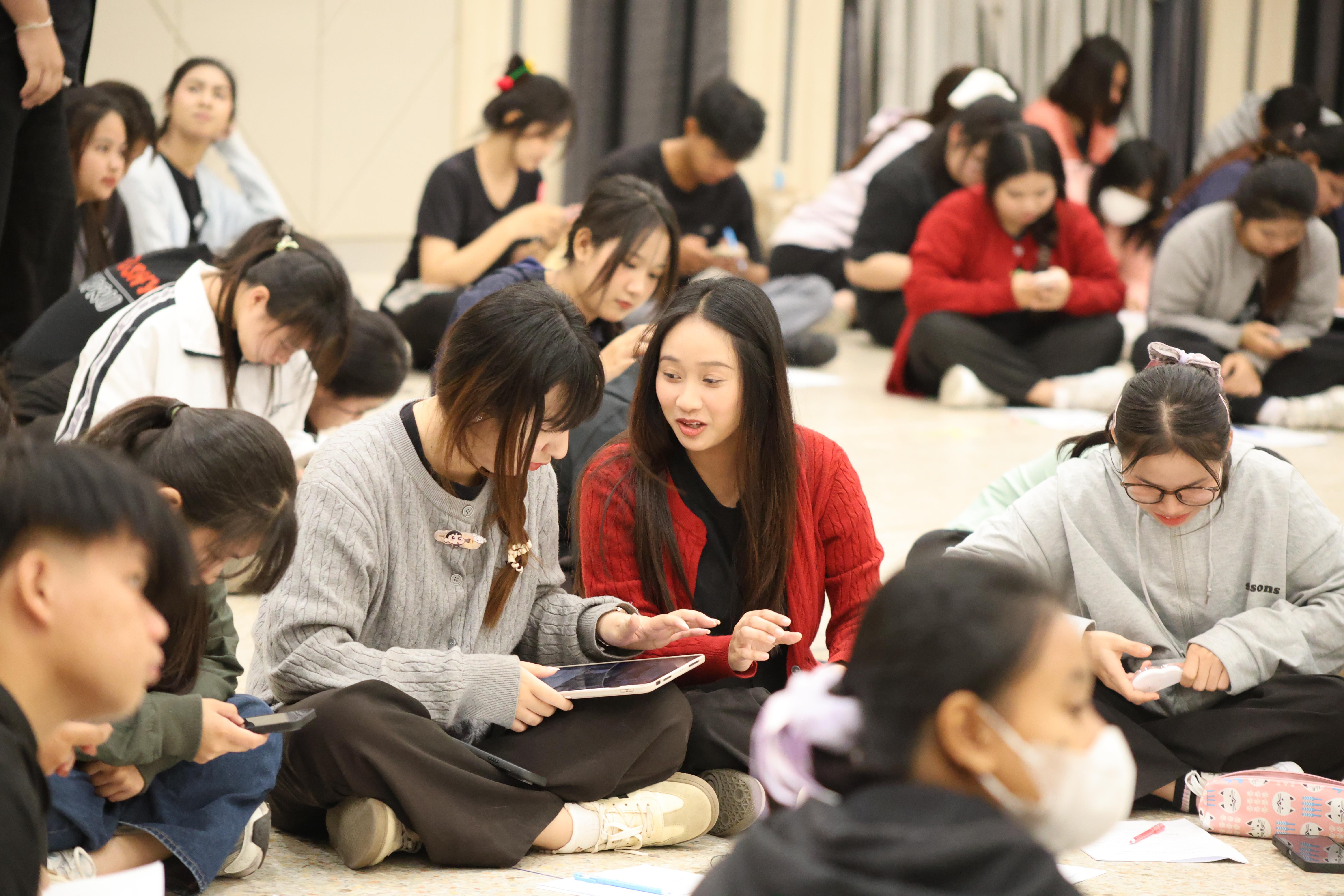 34. กิจกรรมอบรมสัมมนาเชิงปฏิบัติการ "ครูนักพัฒนา" ชั้นปีที่ 2