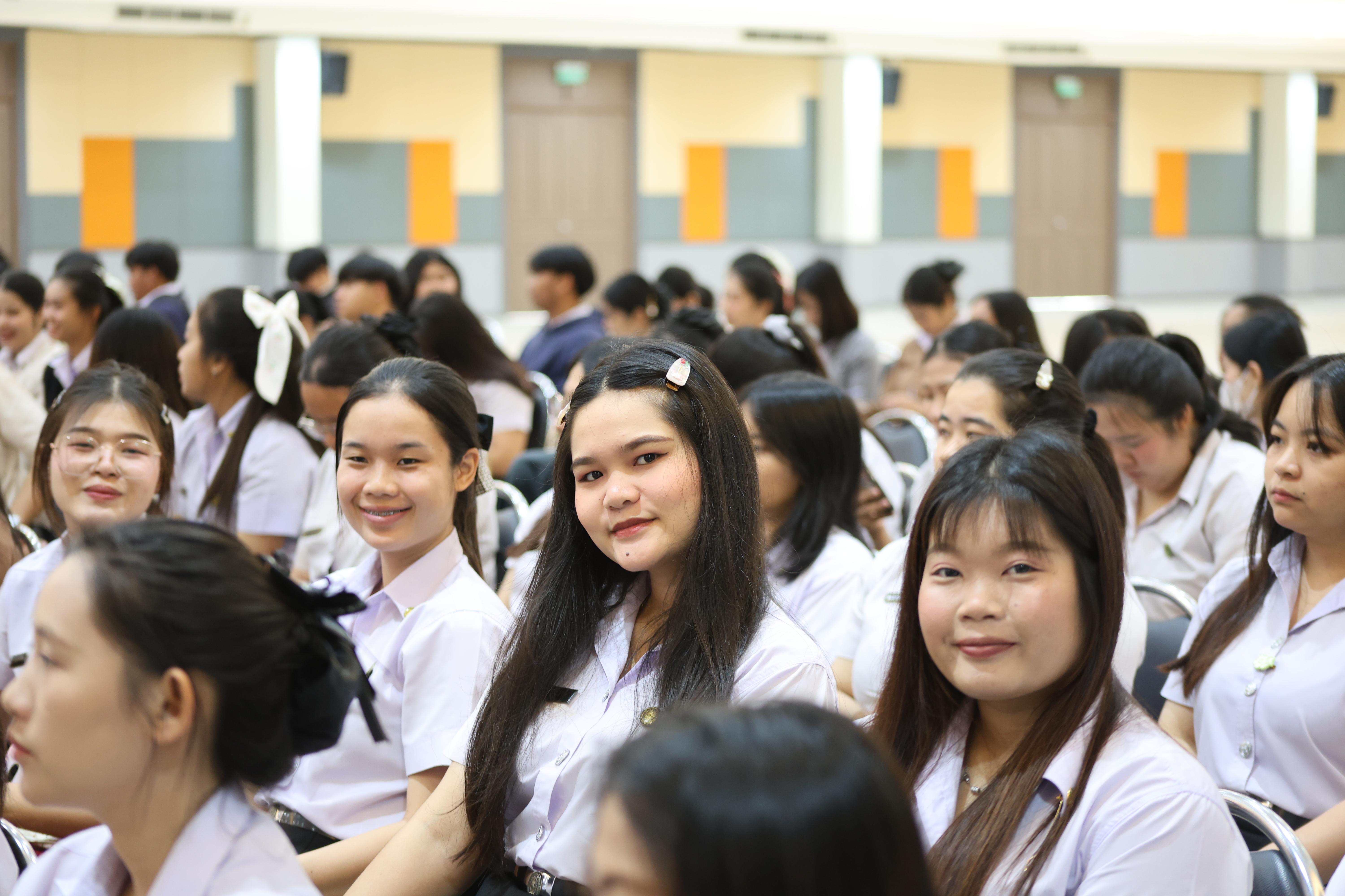 51. กิจกรรมสัมมนากลางภาคนศ.ฝึกประสบการณ์วิชาชีพครู ภาคเรียนที่ 2/2568