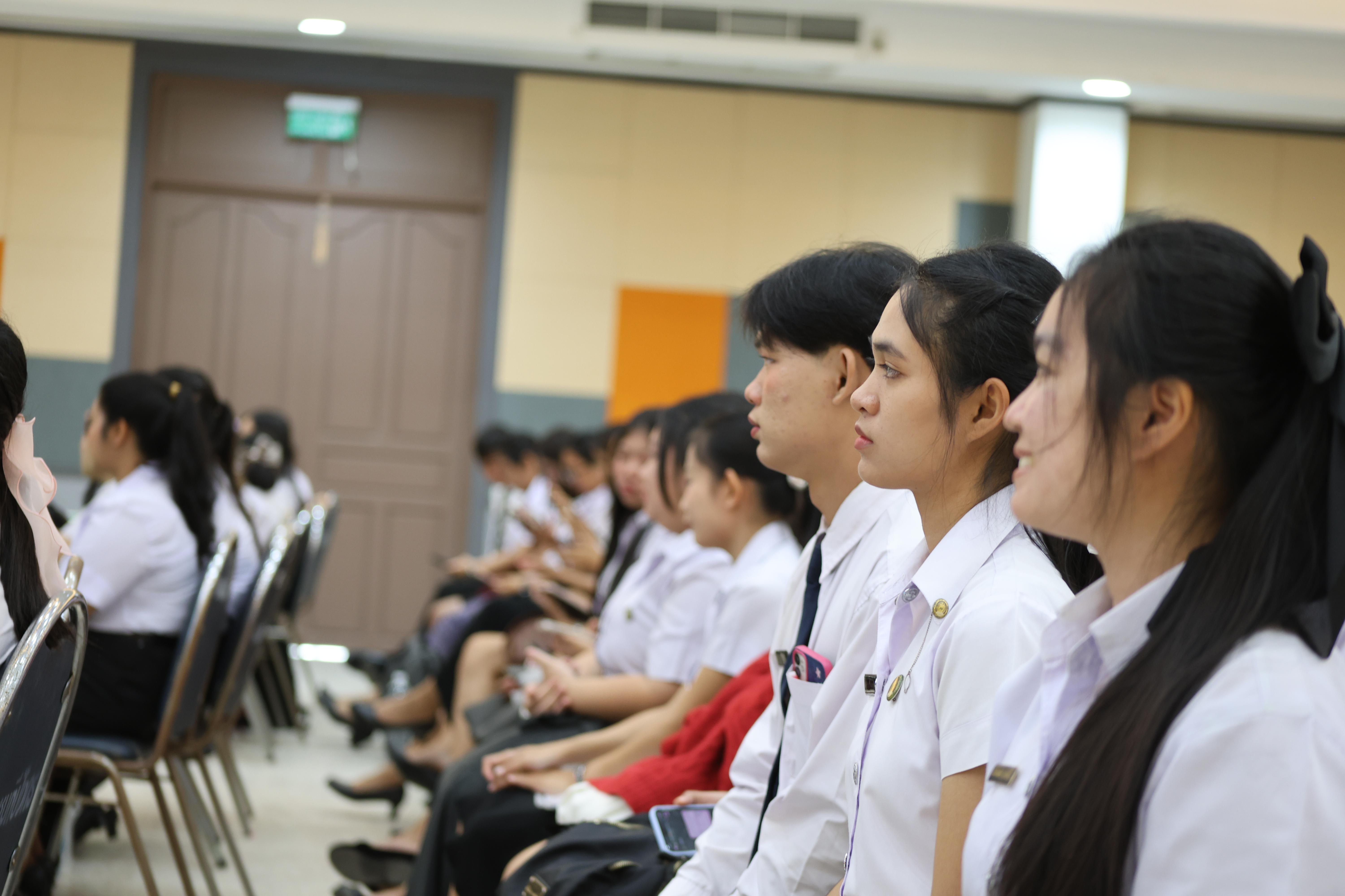 70. กิจกรรมสัมมนากลางภาคนศ.ฝึกประสบการณ์วิชาชีพครู ภาคเรียนที่ 2/2568