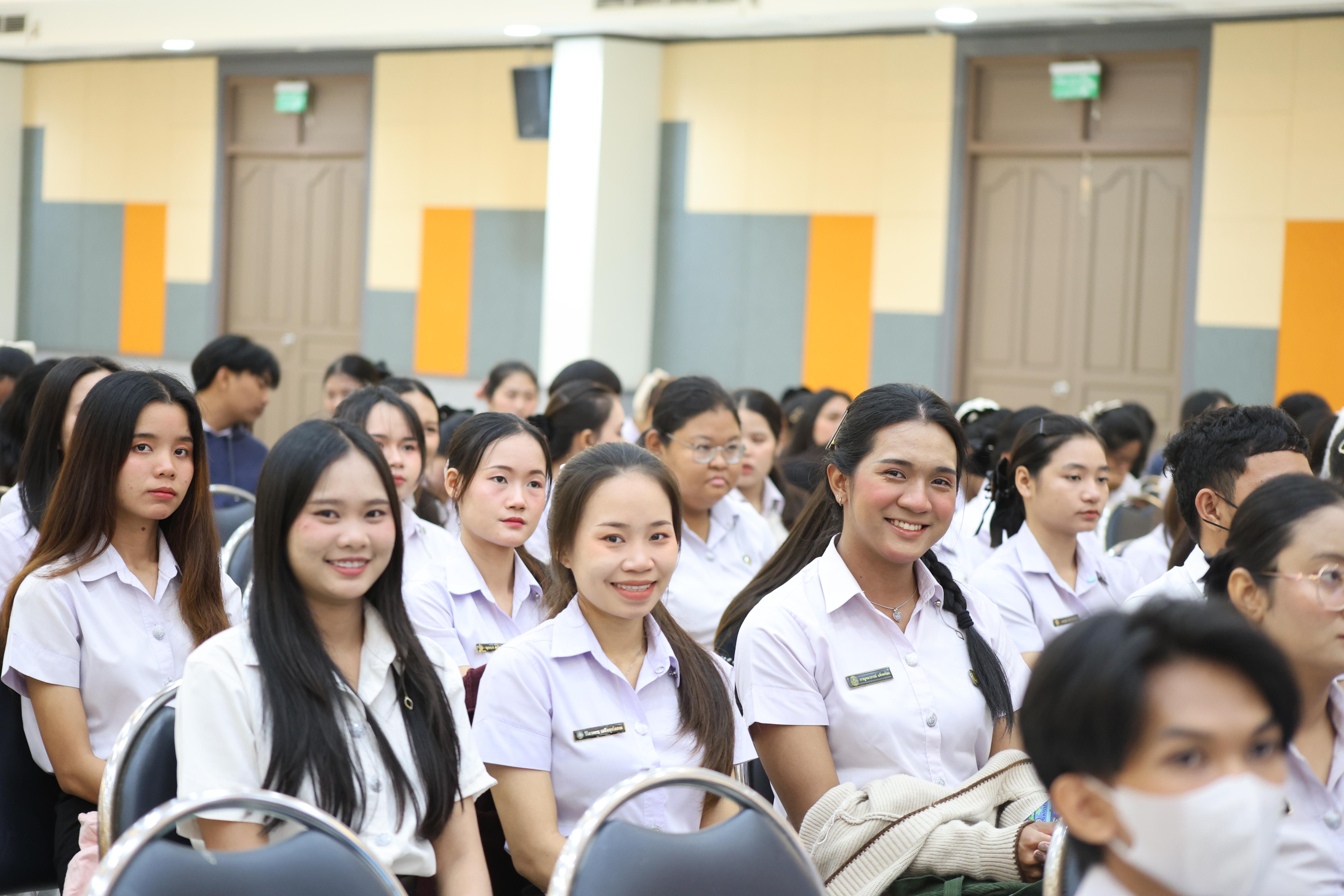 81. กิจกรรมสัมมนากลางภาคนศ.ฝึกประสบการณ์วิชาชีพครู ภาคเรียนที่ 2/2568