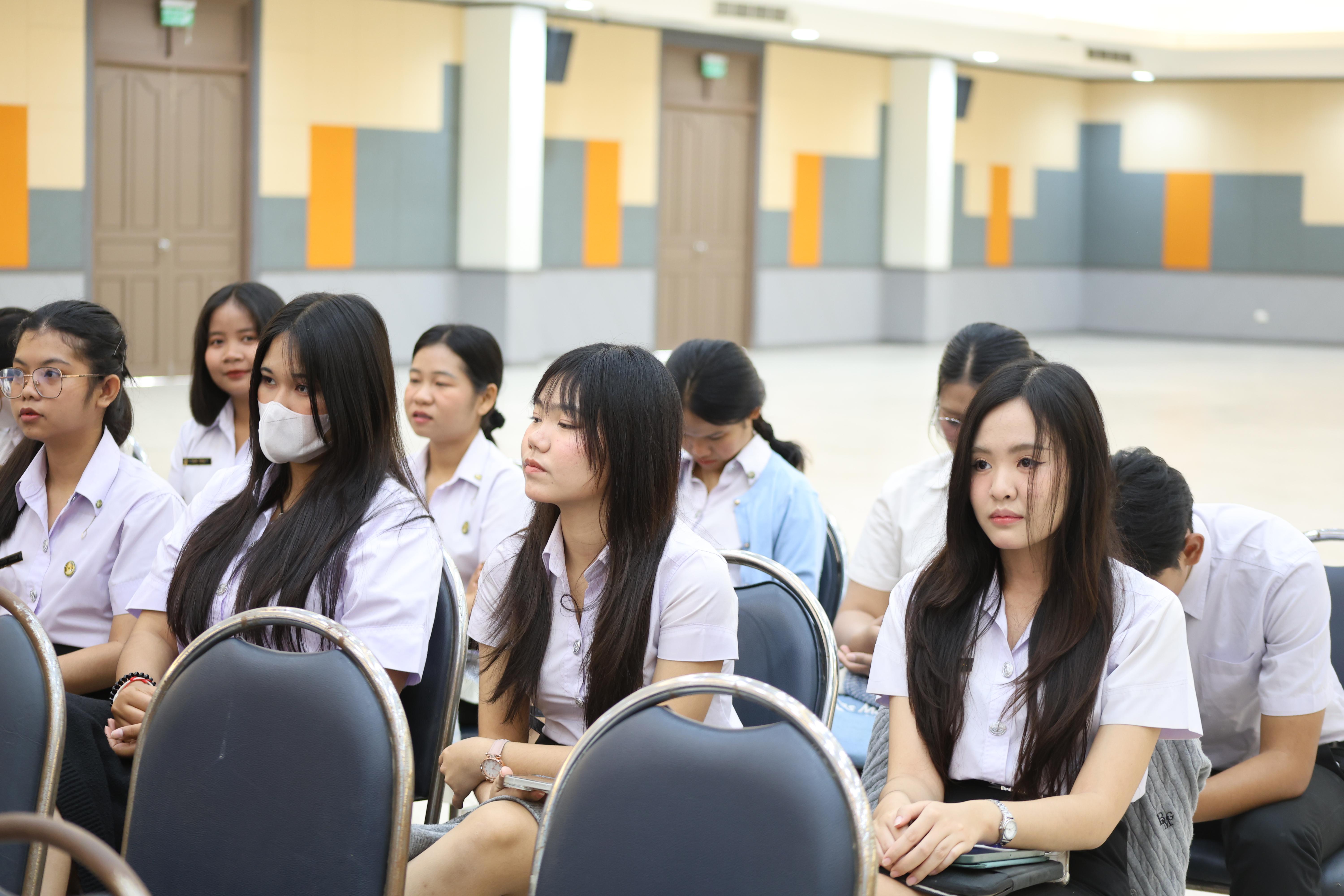 87. กิจกรรมสัมมนากลางภาคนศ.ฝึกประสบการณ์วิชาชีพครู ภาคเรียนที่ 2/2568