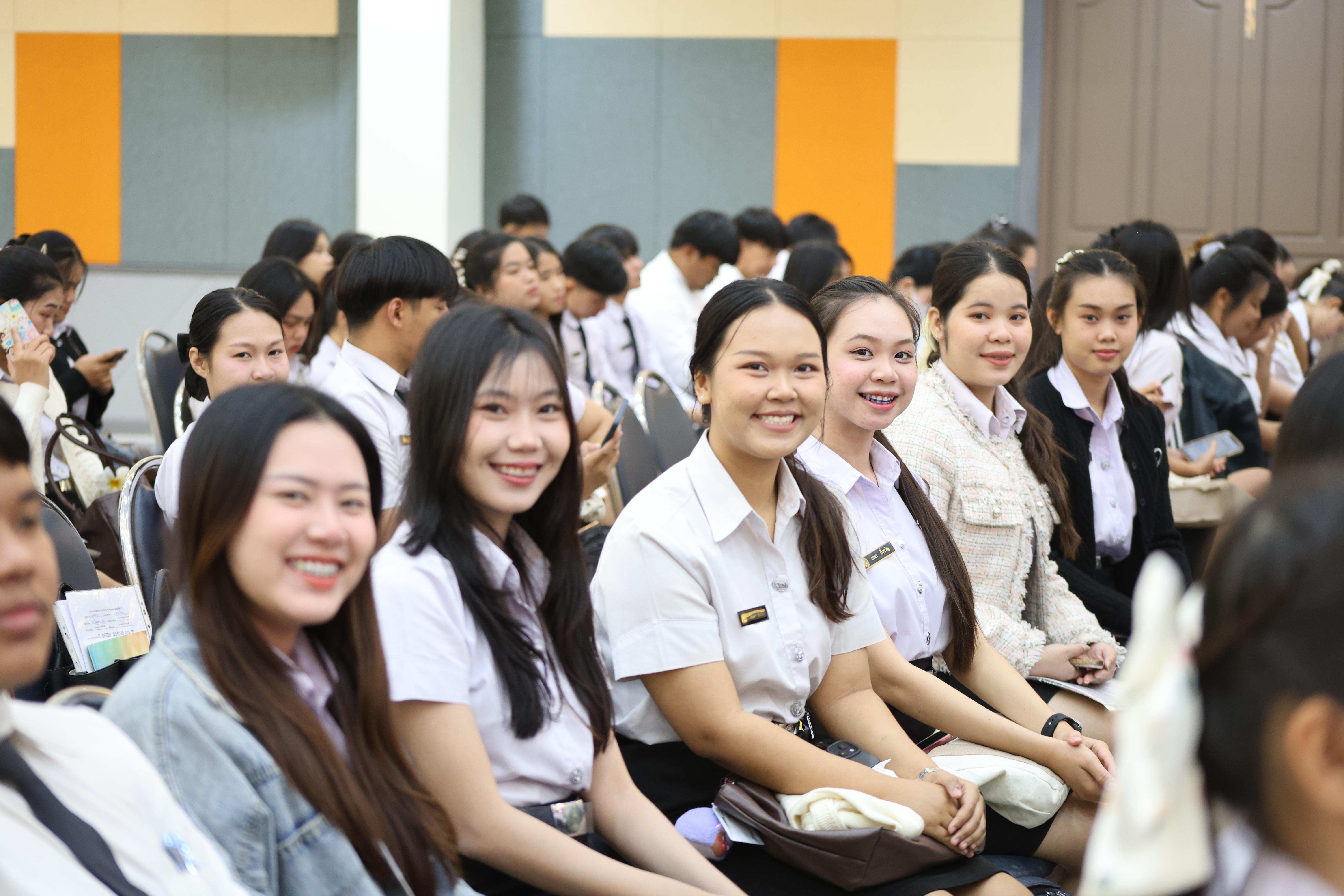 89. กิจกรรมสัมมนากลางภาคนศ.ฝึกประสบการณ์วิชาชีพครู ภาคเรียนที่ 2/2568