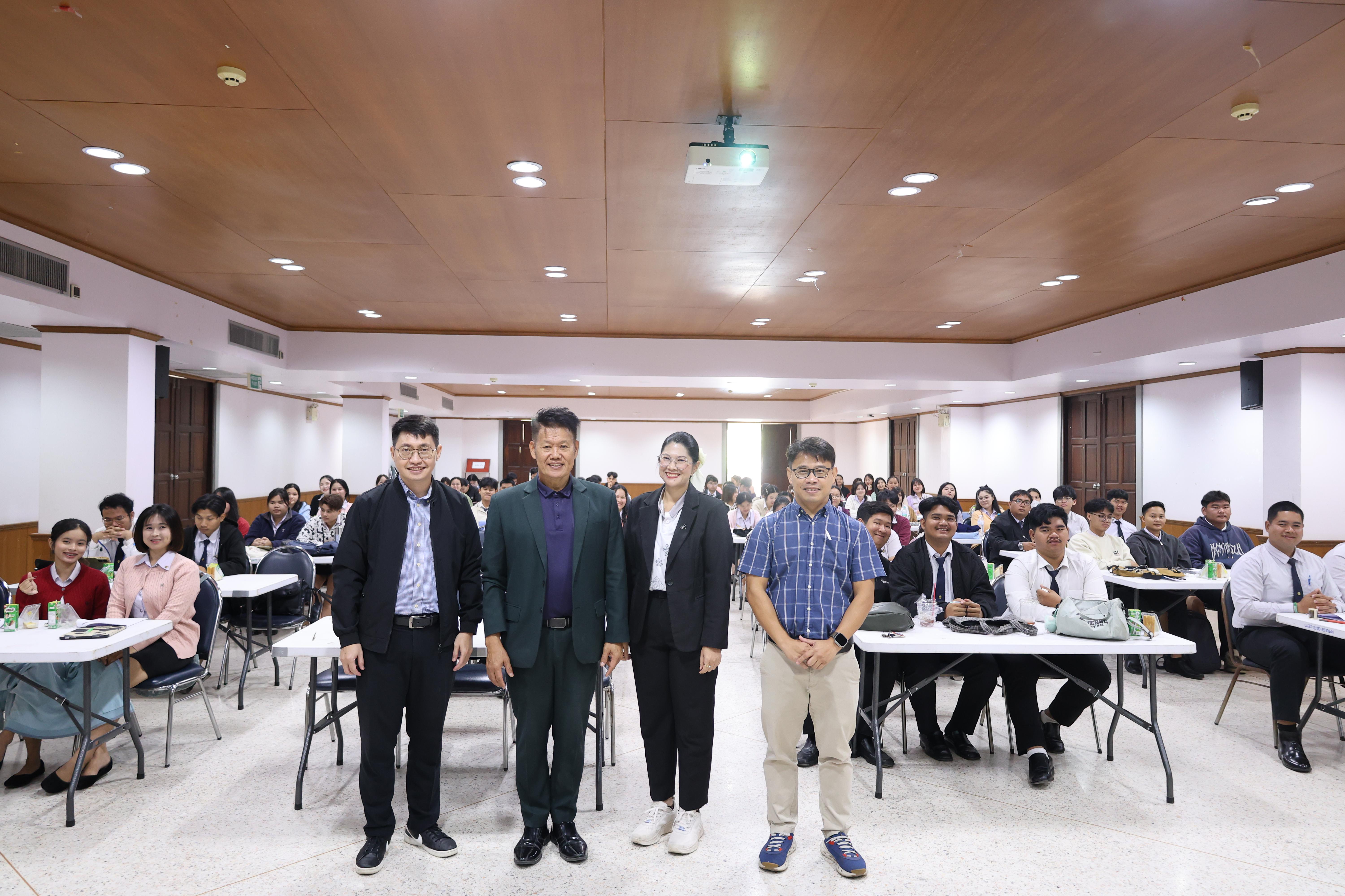 165. กิจกรรมอบรมสัมมนาเชิงปฏิบัติการพัฒนาทักษะนักศึกษาตามฐานสมรรถนะชั้นปีที่ 3 "ครูนักภาษา"