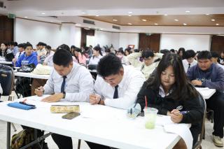 2. กิจกรรมอบรมสัมมนาเชิงปฏิบัติการพัฒนาทักษะนักศึกษาตามฐานสมรรถนะชั้นปีที่ 3 "ครูนักภาษา"