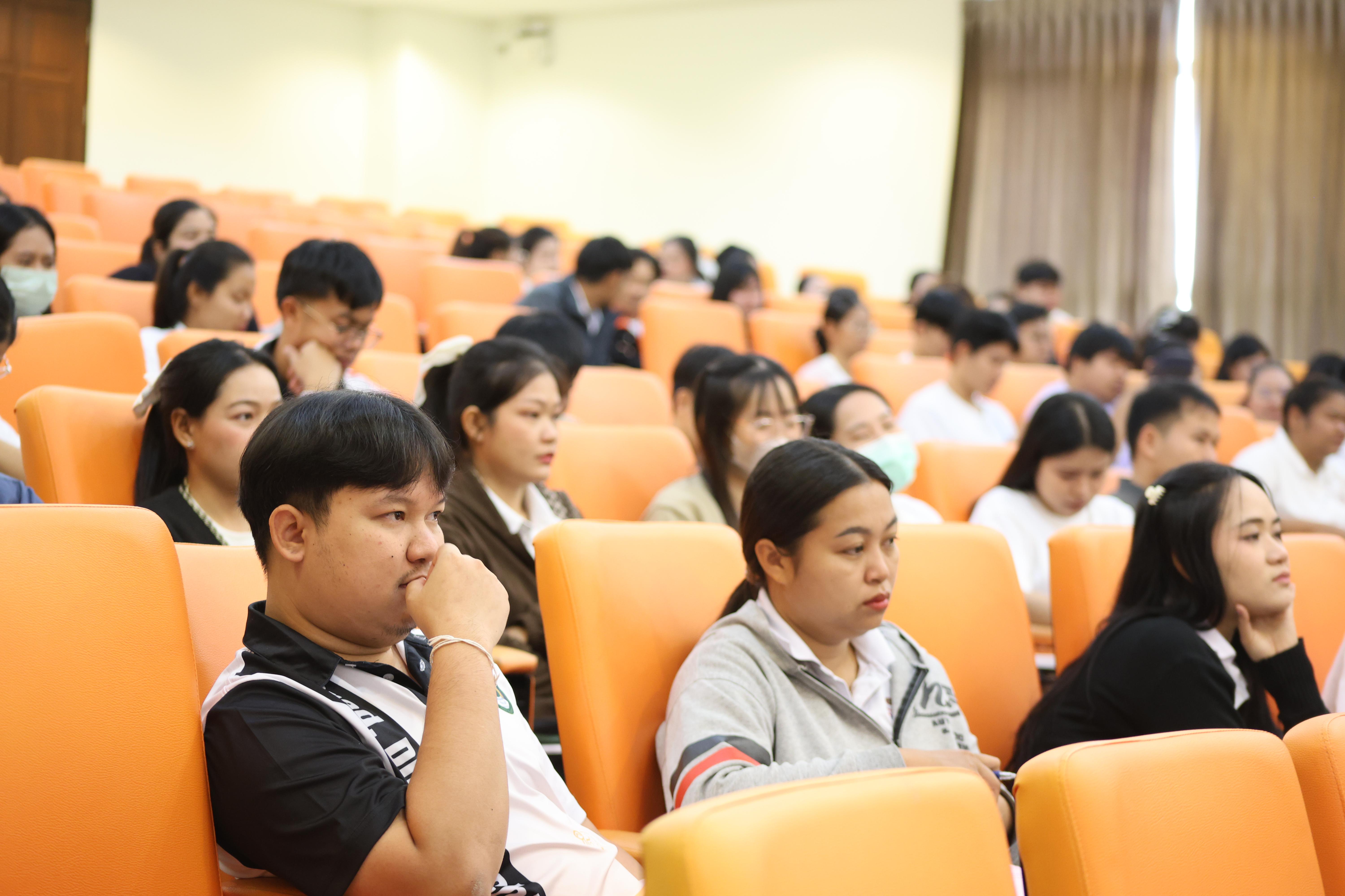 13. กิจกรรมอบรมเชิงปฏิบัติการคุณธรรม จริยธรรม และจิตอาสาจิตสาธารณะ